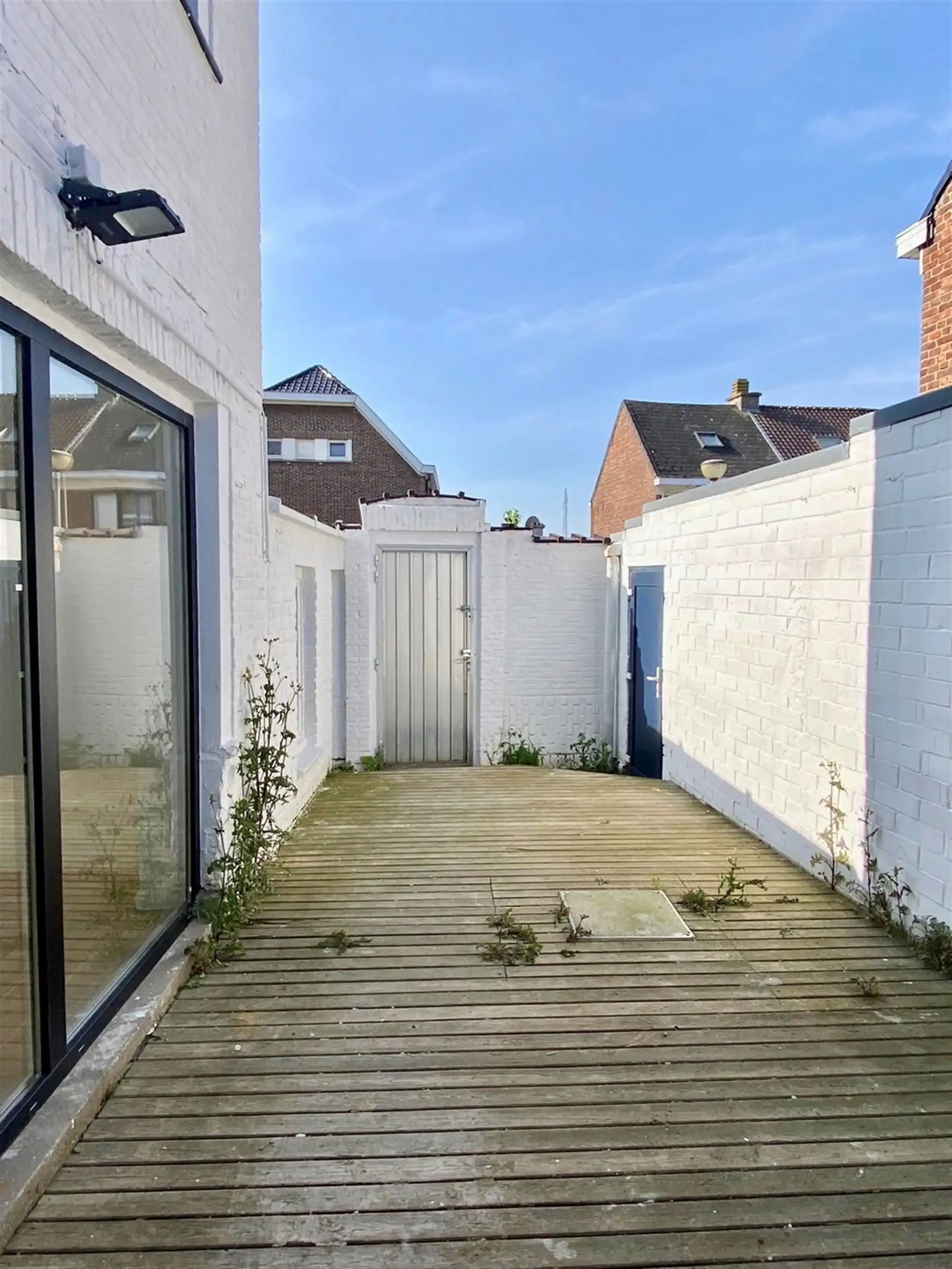 VOLLEDIG GERENOVEERDE WONING met TERRAS en GARAGE! foto 4