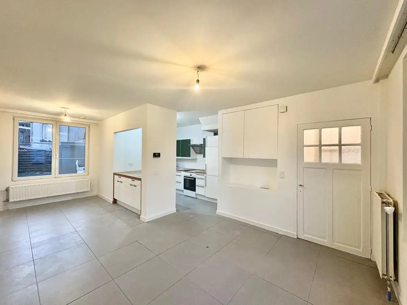 Twee slaapkamer woning met tuin en tuinhuis - Stephensonstraat 16 - 72 m2 foto 3