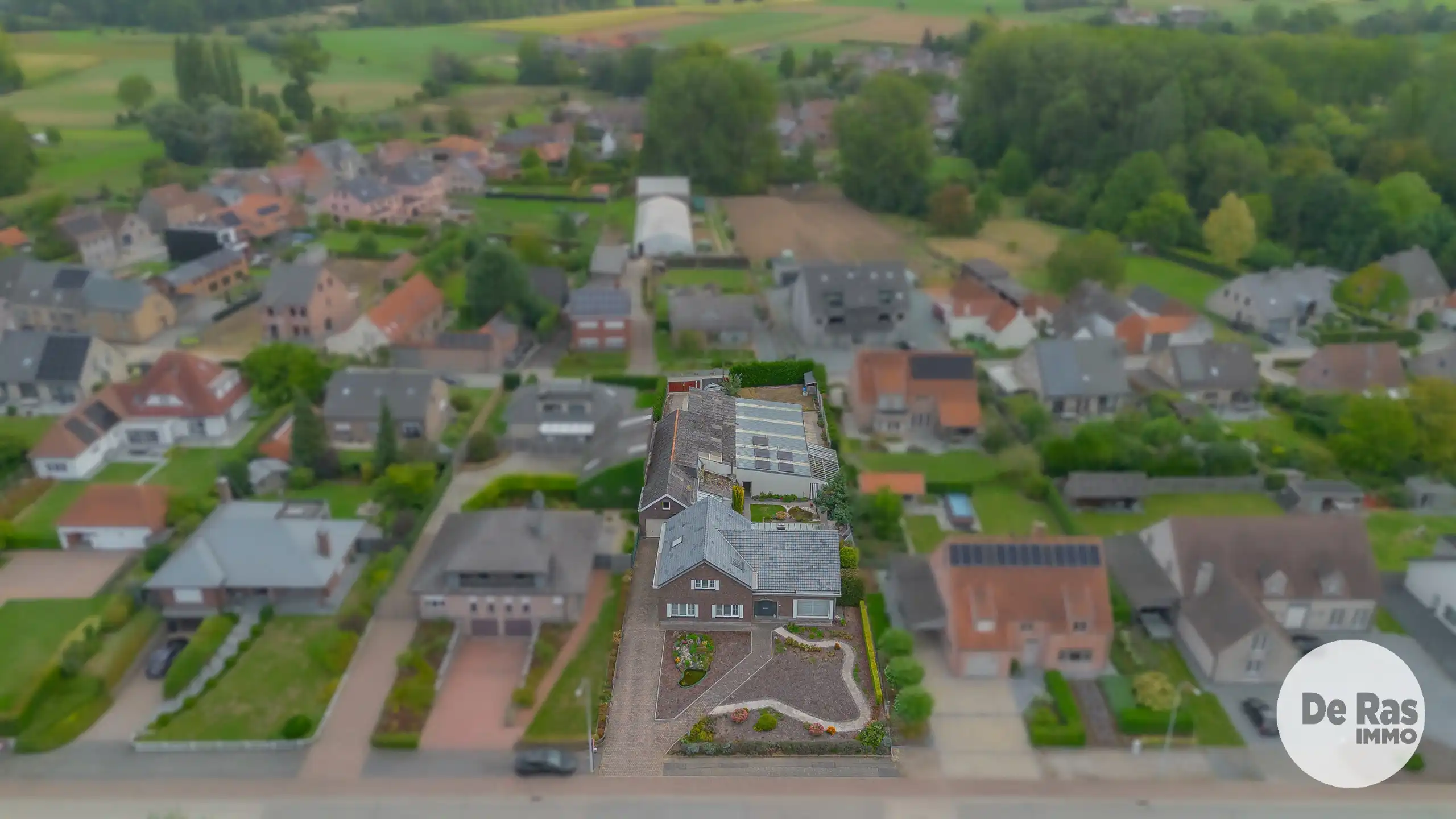 HERZELE - Ruime villa met magazijn op 16a18ca&nbsp; foto 35