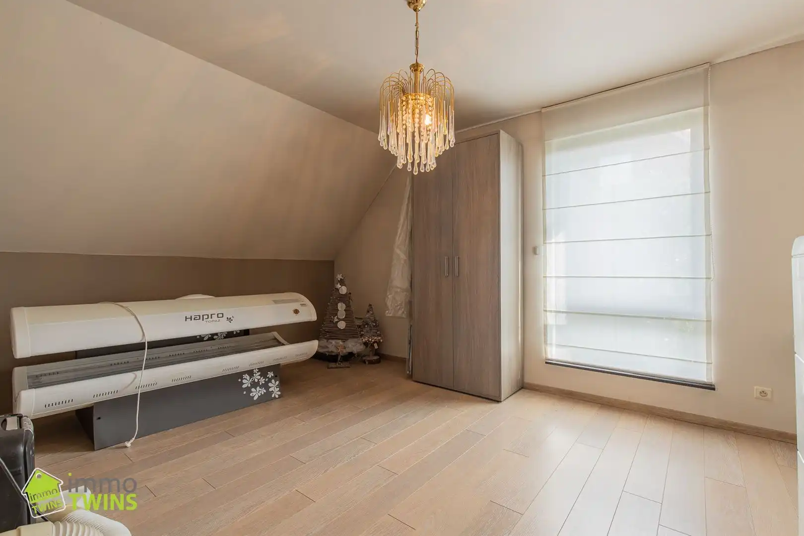 Prachtige instapklare open bebouwing te huur met afgesloten tuin en dubbele garage foto 27