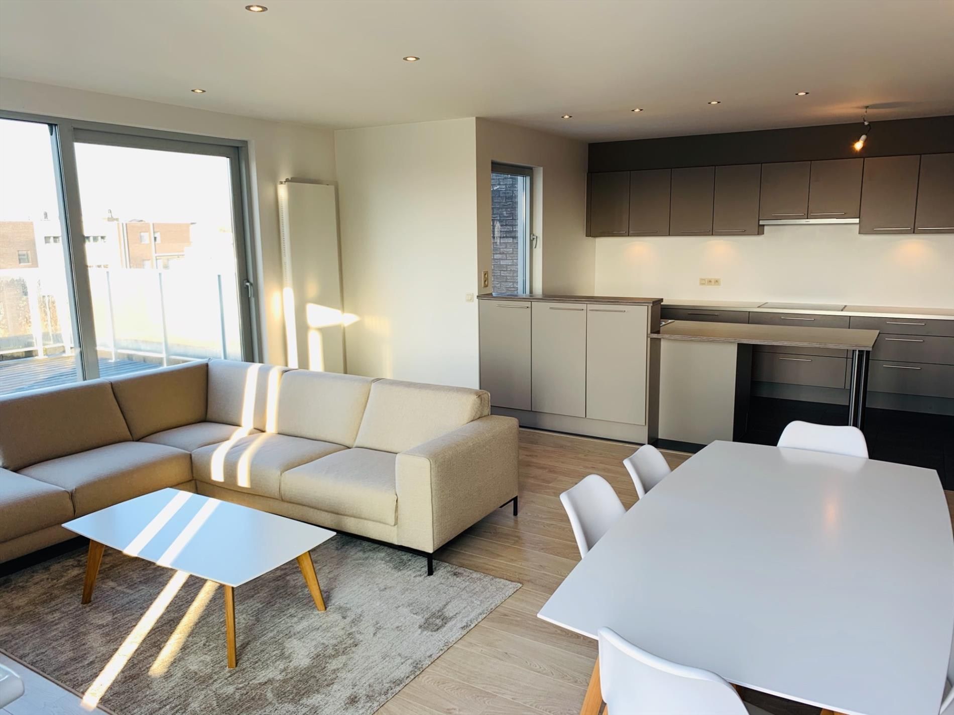 Penthouse met dubbel dakterras incl 2 autostaanplaatsen foto 6