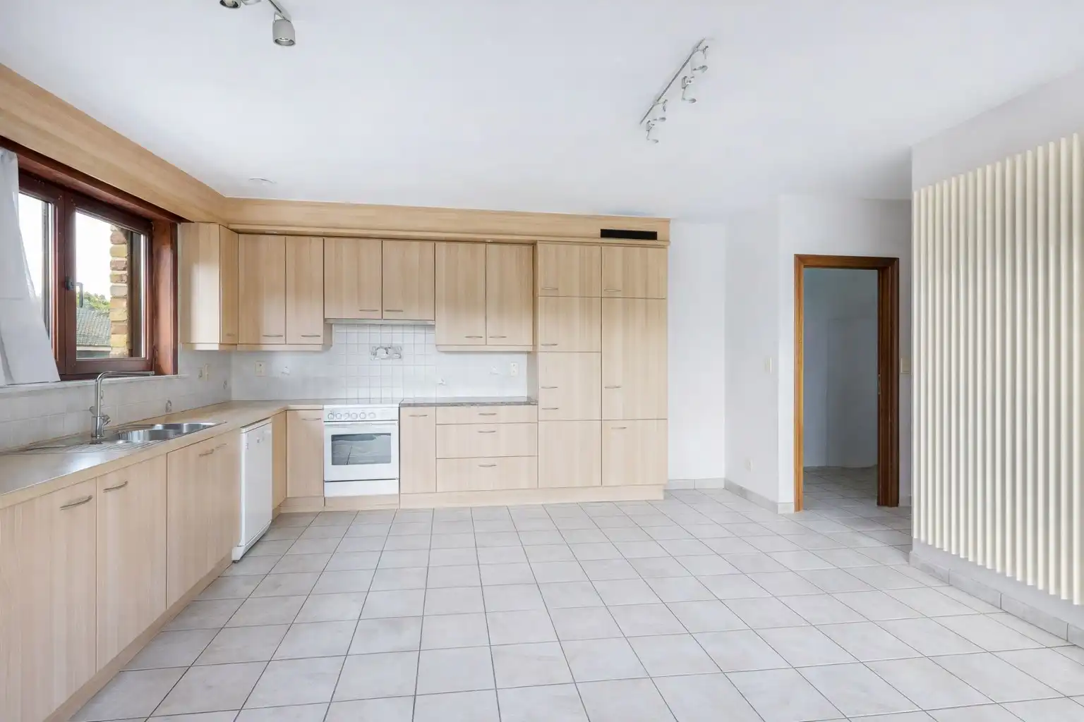 Grote alleenstaande villa te Dudzele foto 7