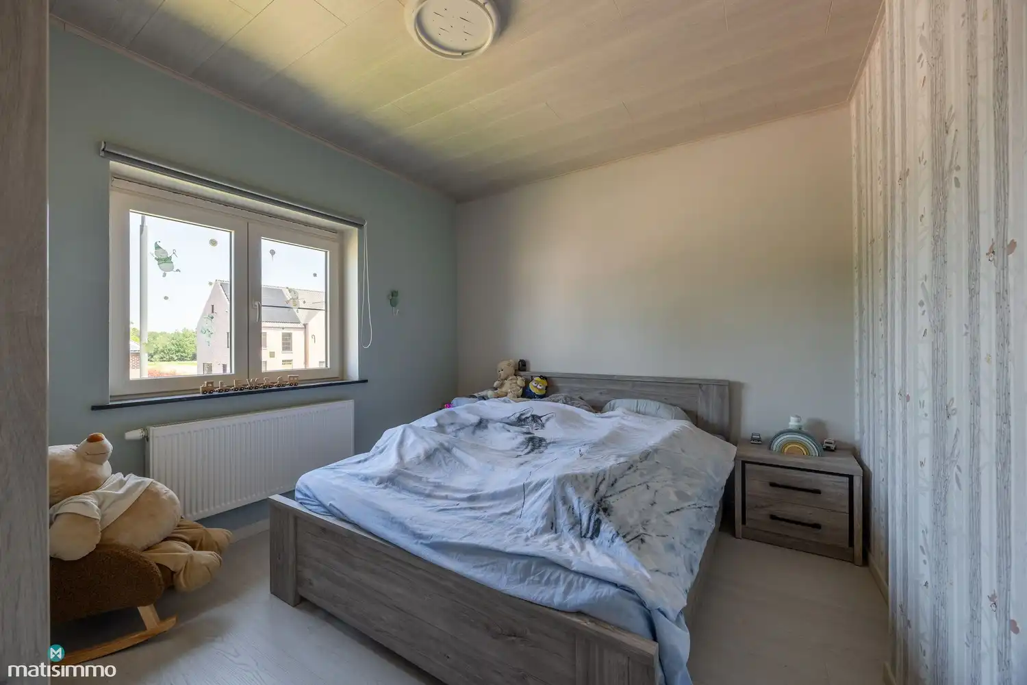GROTENDEELS GERENOVEERDE EN ENERGIEZUINIGE GEZINSWONING MET ZUIDGERICHTE TUIN VAN 832M² EN GARAGE VAN 73 M² foto 17