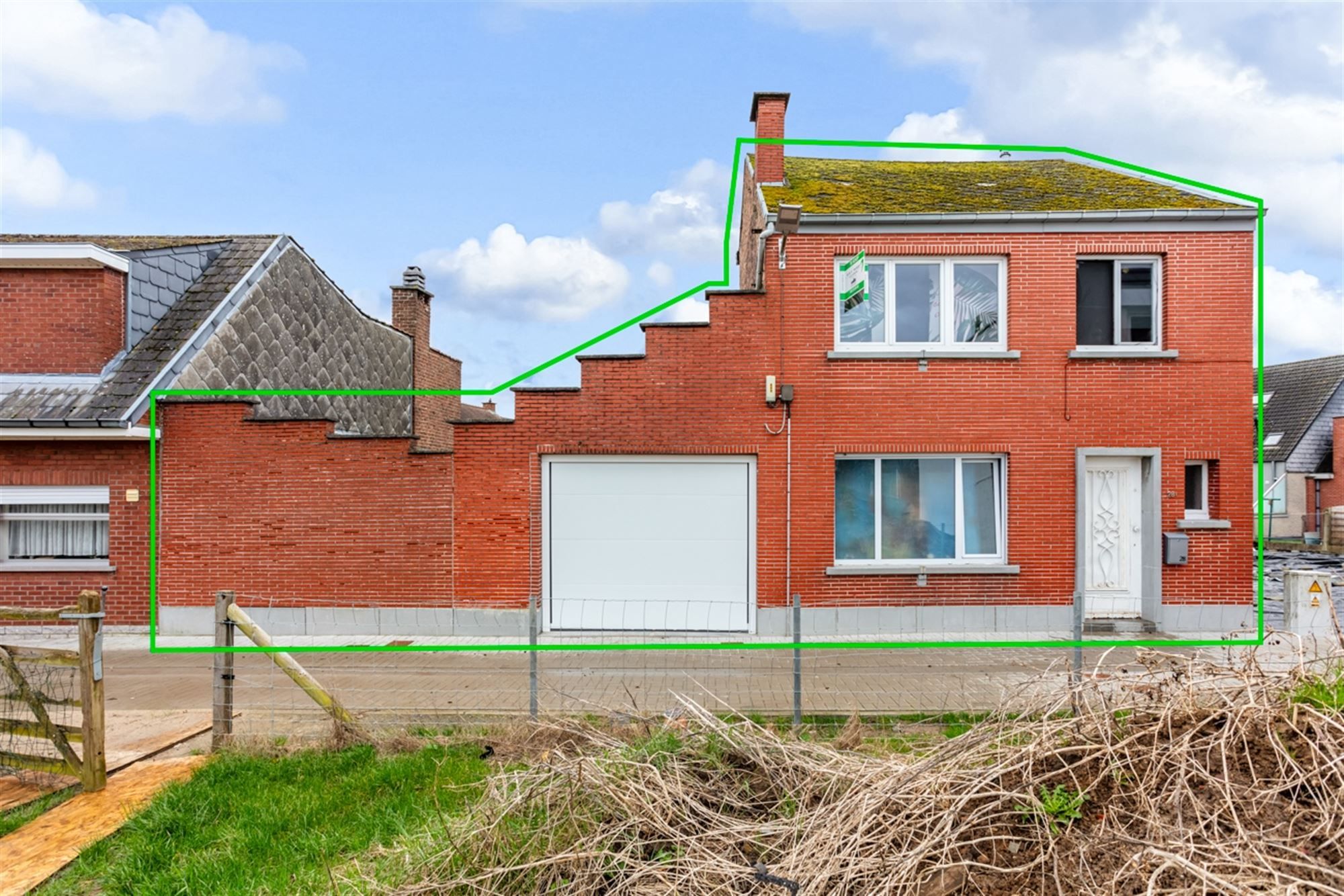 Ruime renovatiewoning met tuin en 3 slaapkamers foto 1