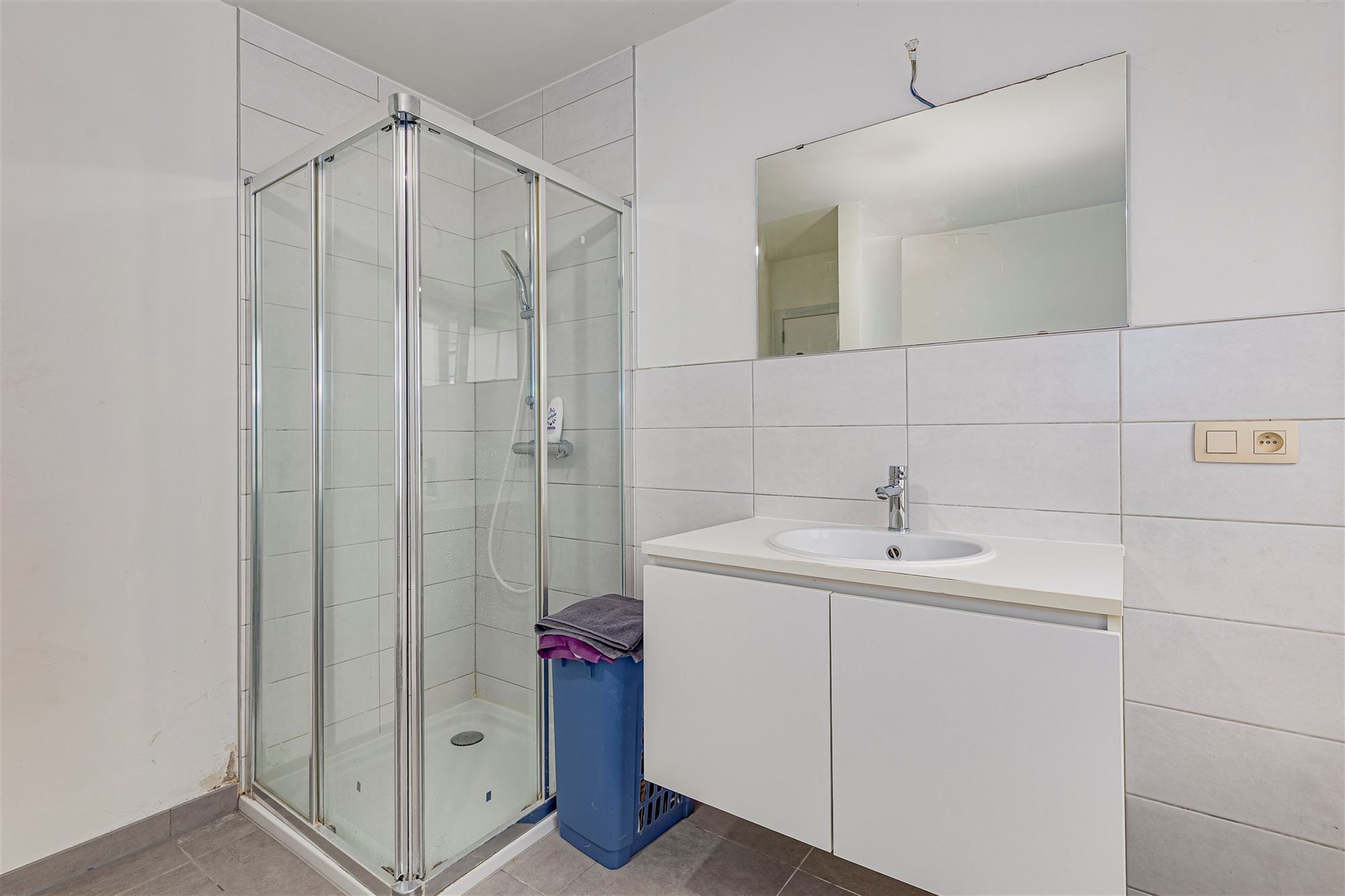 Lichtrijk appartement met 2 slpk, een tuin en garagebox in Bazel foto 7
