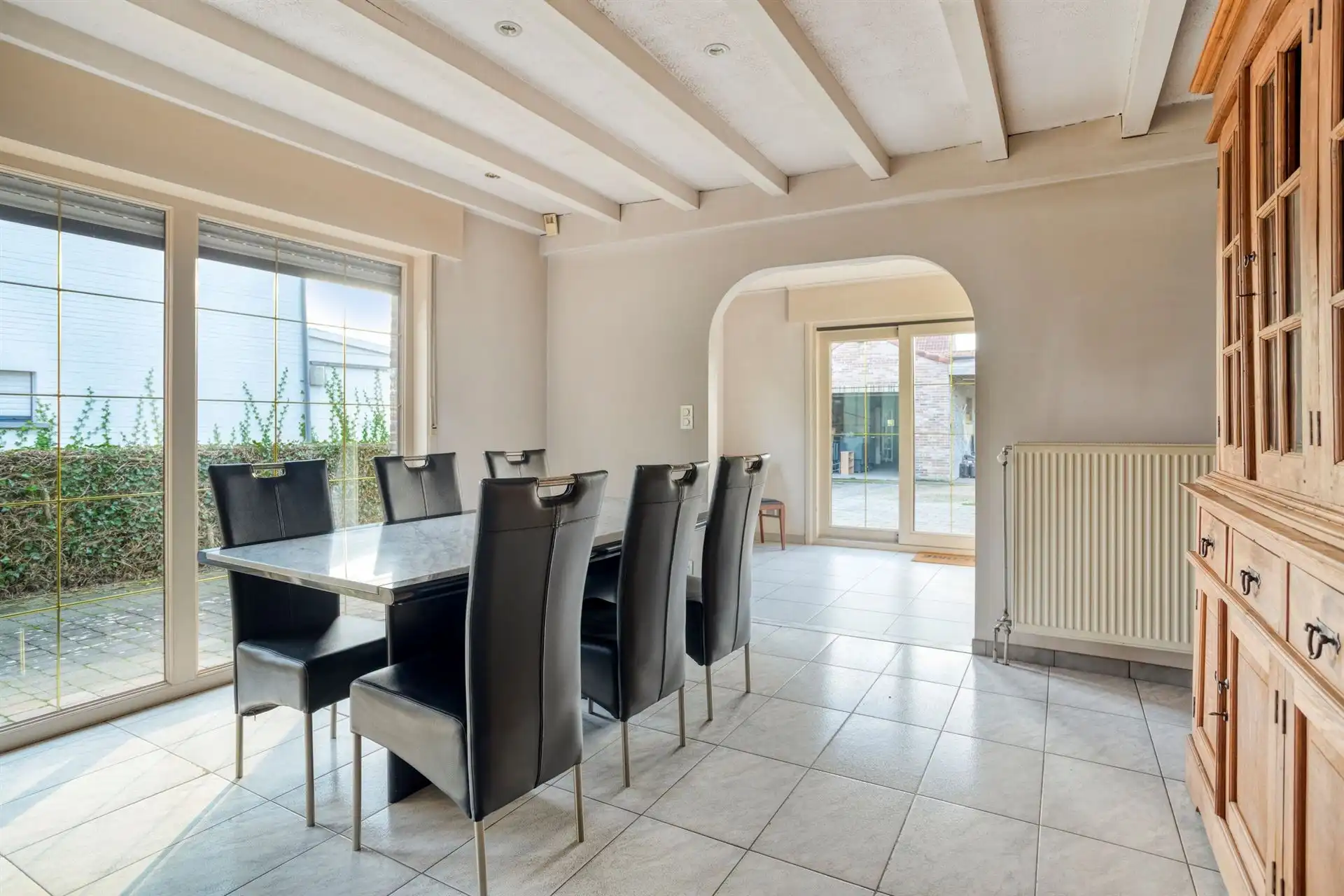 Op te frissen woning met 5 slpks nabij centrum Oostmalle! foto 8