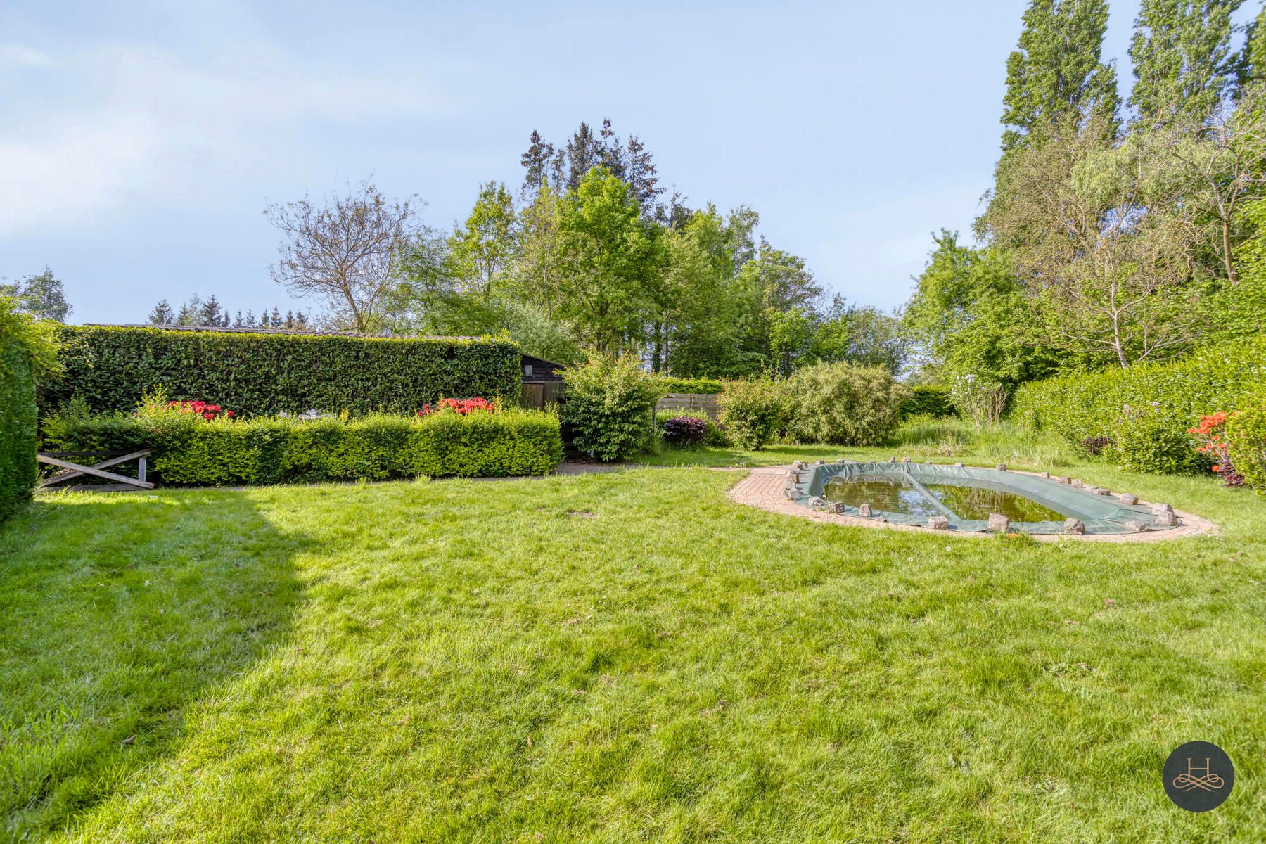 Alleenstaande woning in prachtige groene omgeving foto 21