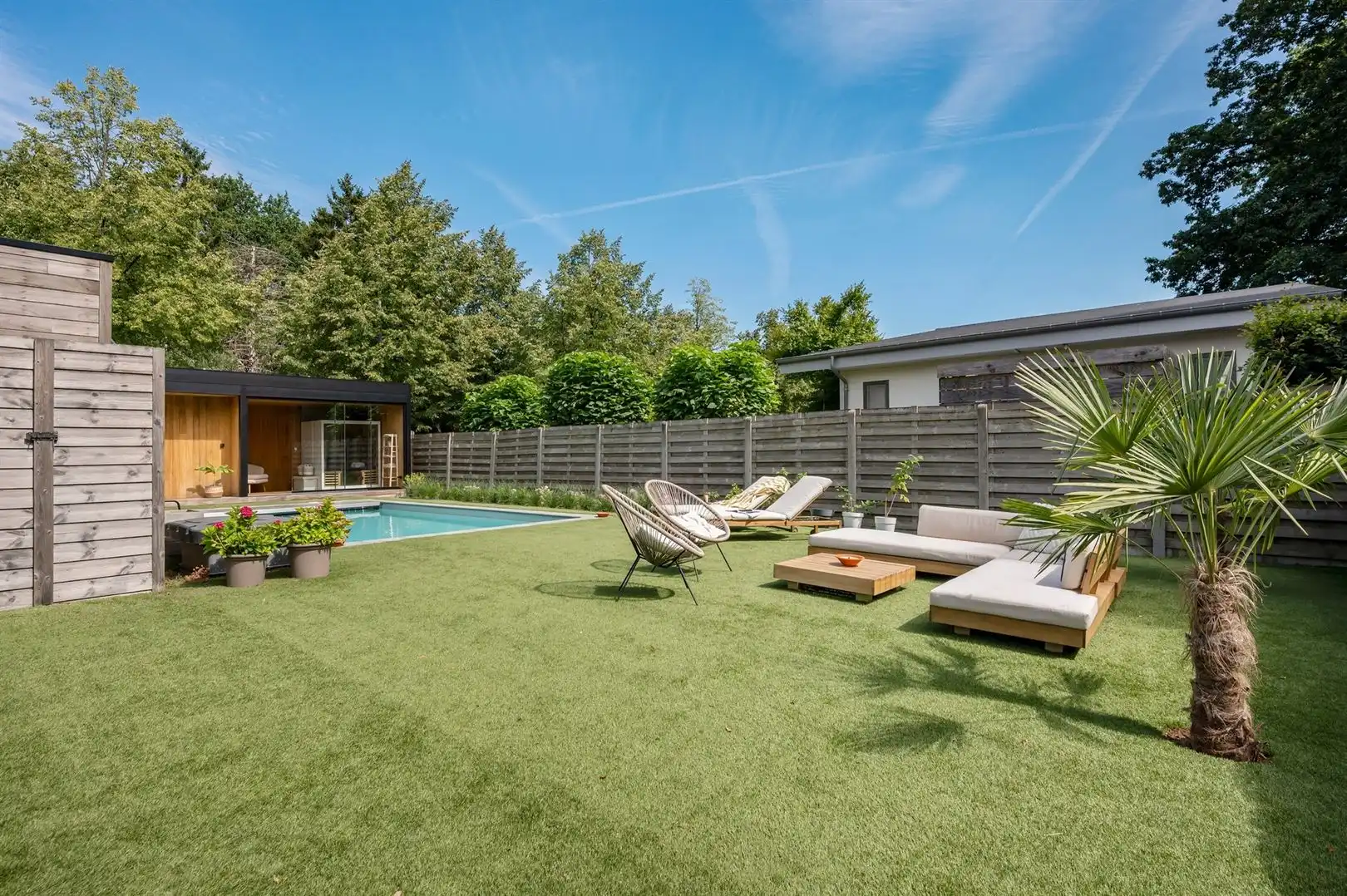 Instapklare halfopen villa met rieten dak, verwarmd zwembad en eigen wellness foto 10