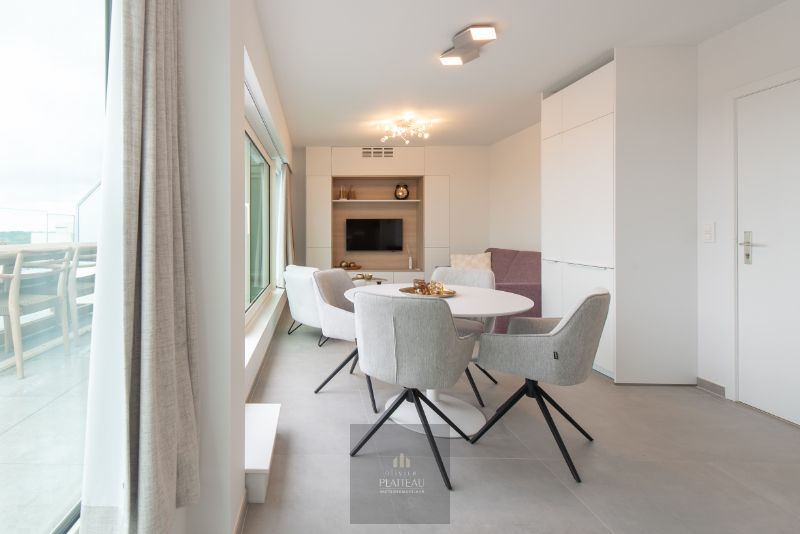 Volledig vernieuwde instapklare dakstudio met groot zonneterras & magnifiek uitzicht! foto 7