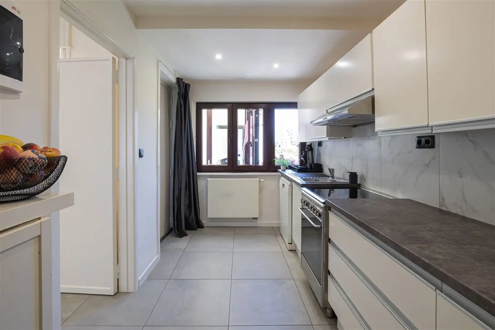 Huis met tuin op toplocatie! foto 12
