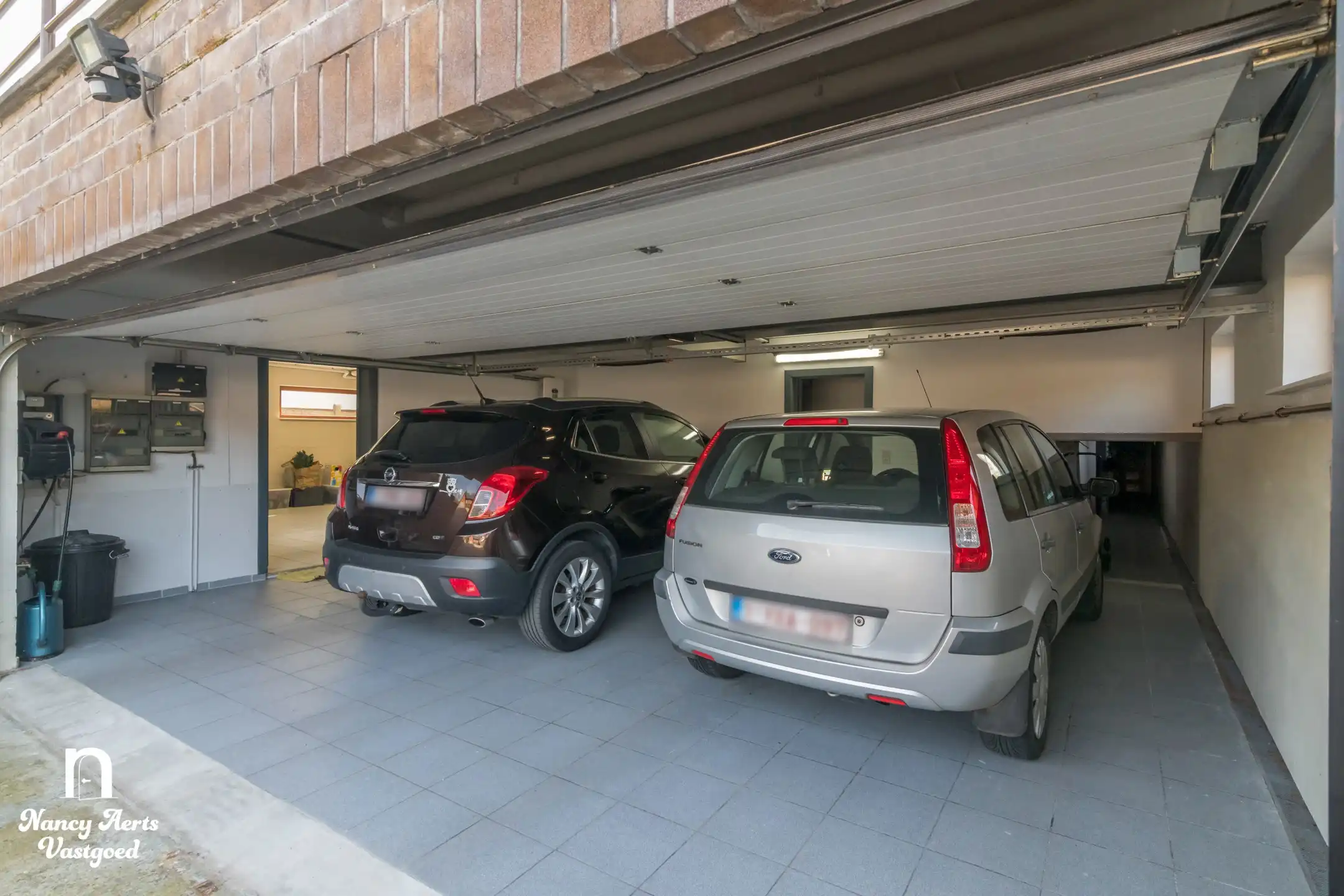 Ruime woning met multifunctionele kelder en prachtige tuin foto 41