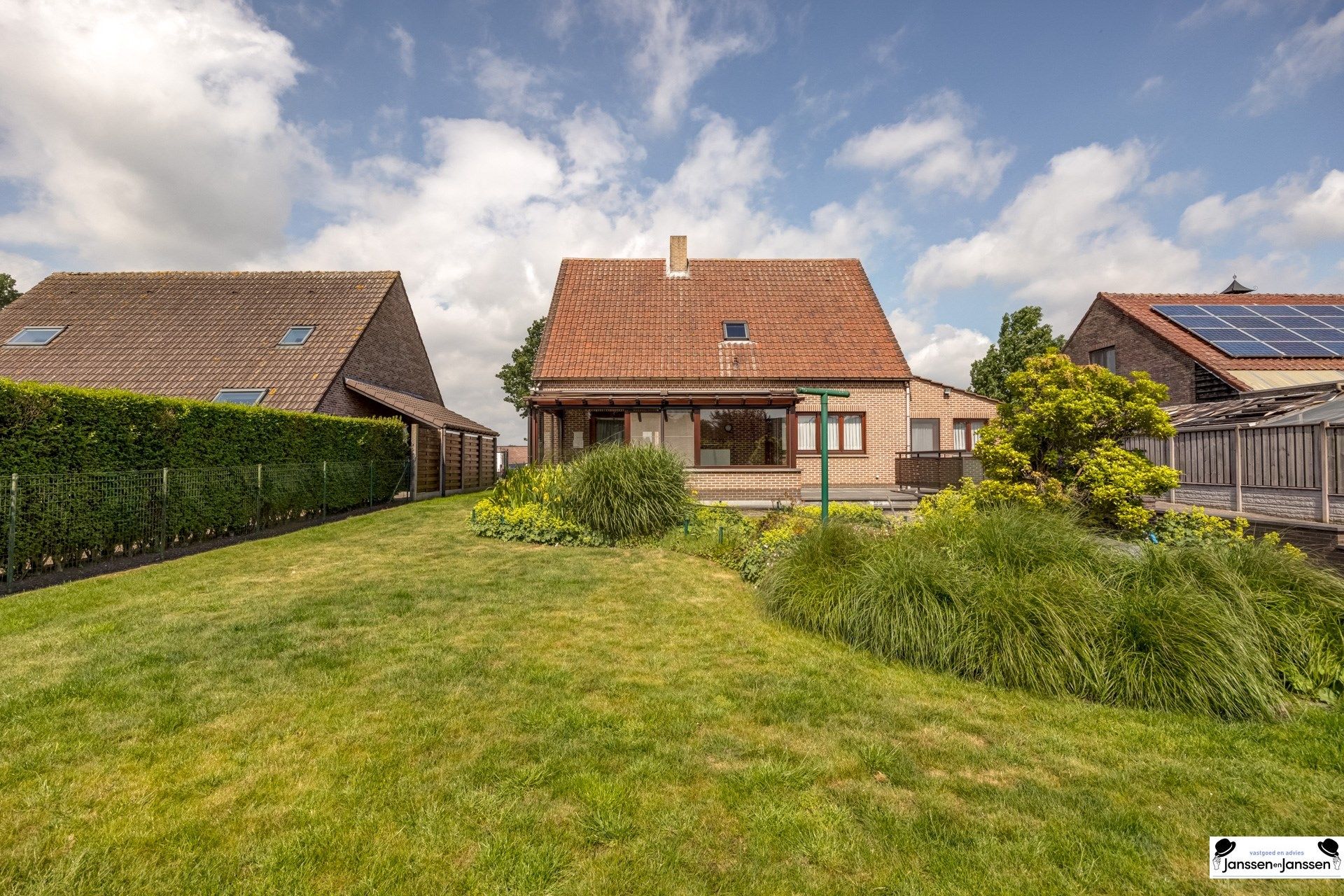 Ruime gezinswoning met 3à4 slaapkamers, kelder op een centrale locatie! foto 33