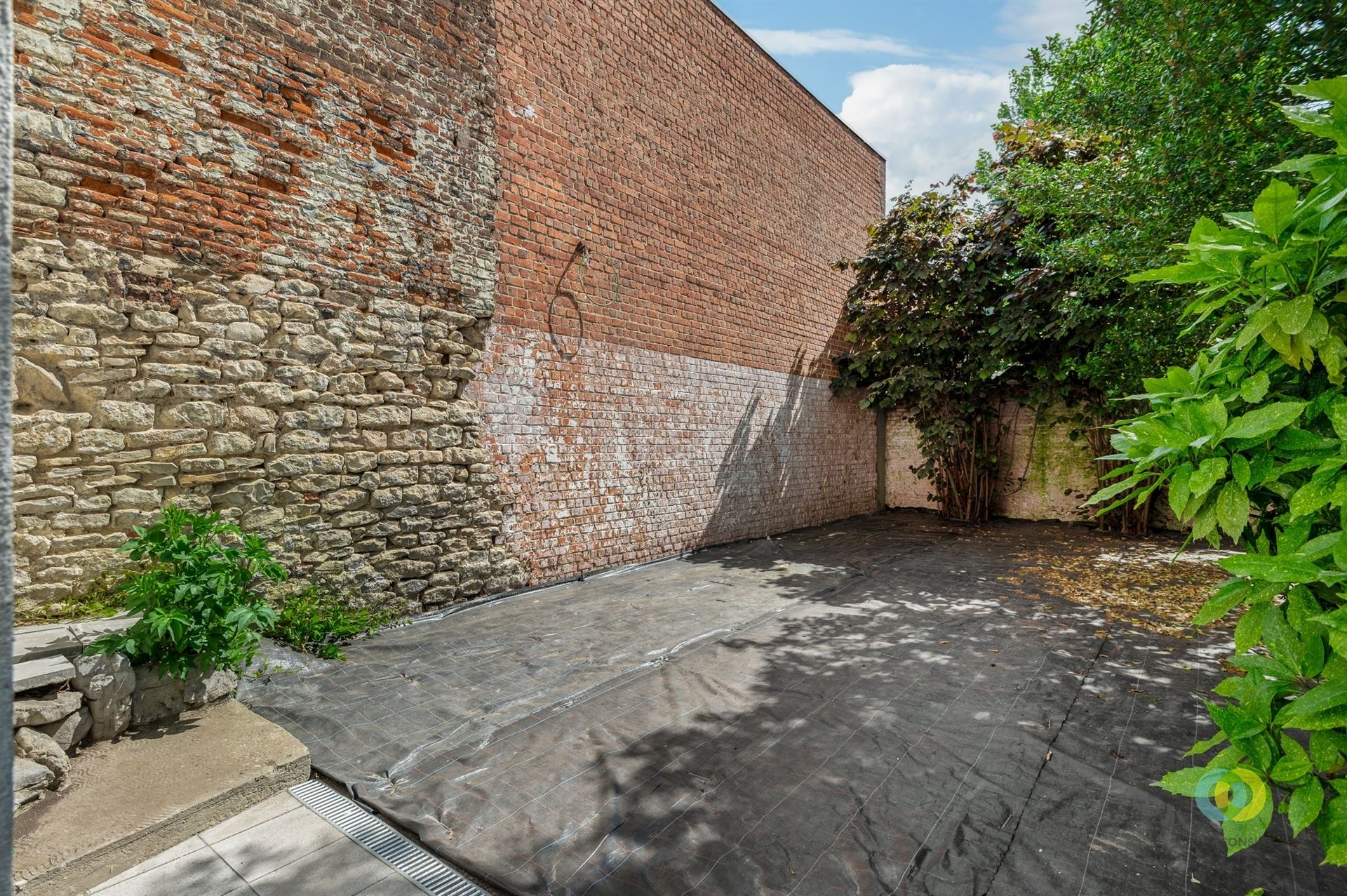 Handelsgelijkvloers met tuin/terras en kelder foto 10