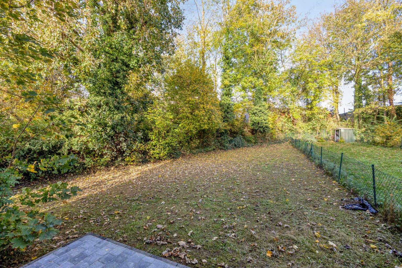 Instapklaar gelijkvloers appartement met eigen tuin foto 19