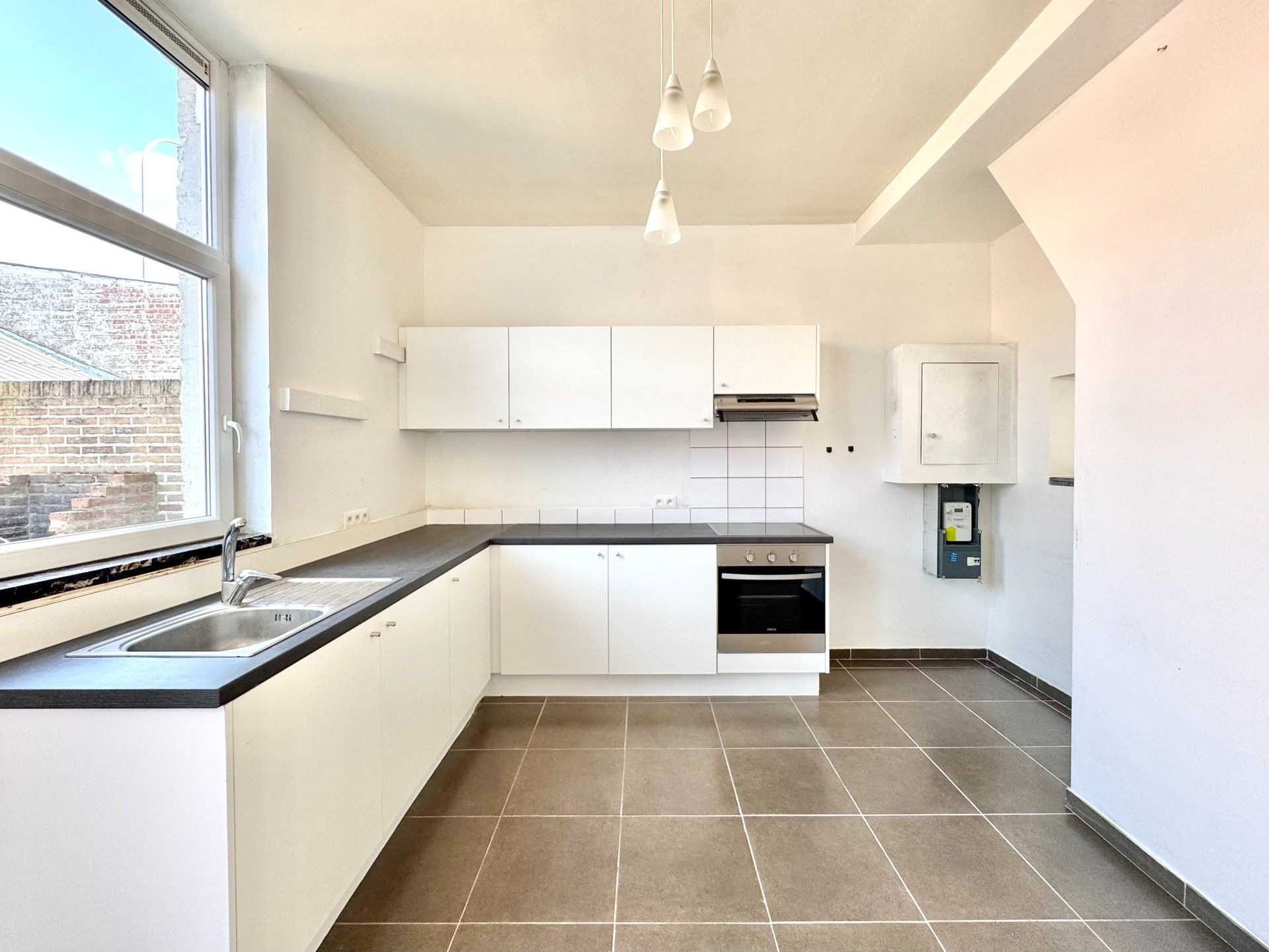 GERENOVEERDE GEZELLIGE WONING MET 3 KAMERS & TUIN foto 7