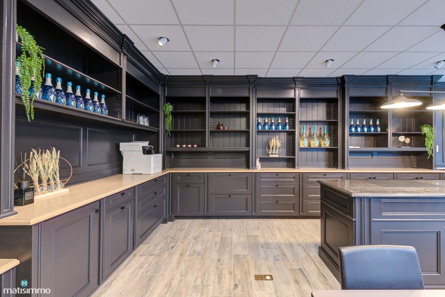 INSTAPKLAAR HANDELSPAND/KANTOORRUIMTE MET EEN UITSTEKENDE LIGGING TE HASSELT foto 7