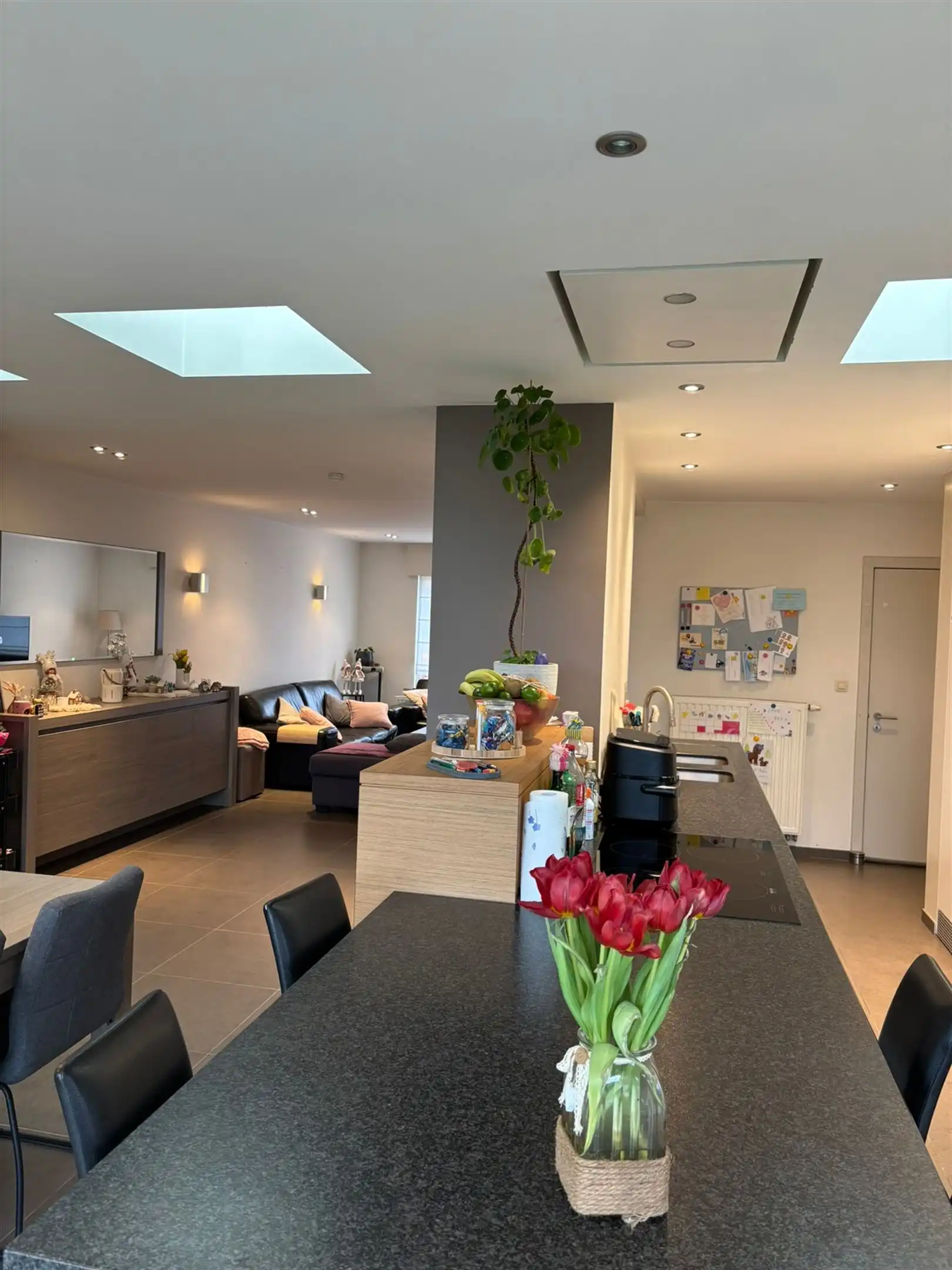 Halfopen bebouwing met 3 slpk's foto 6