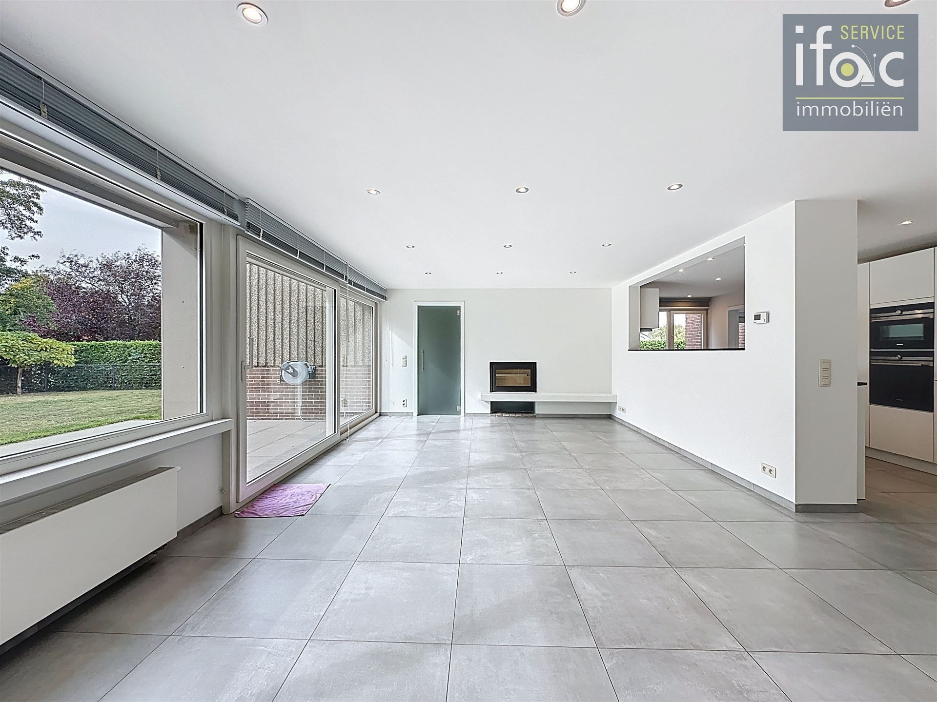 Bungalow foto {{pictureIndex}}