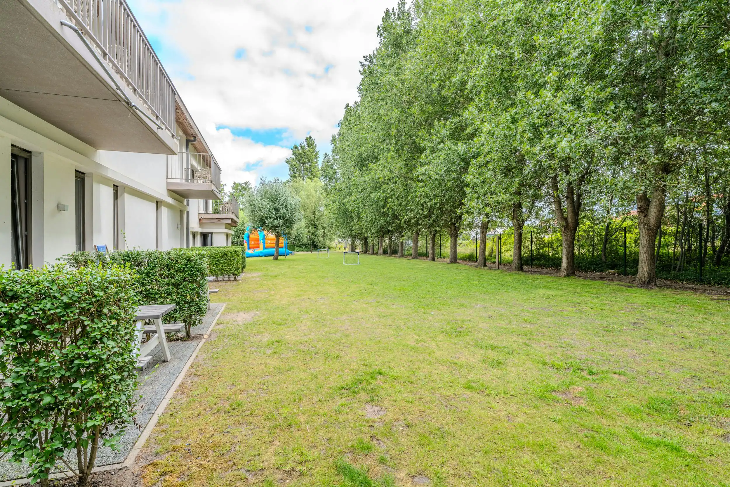 Instapklare studio te koop op een rustig domein te Westende! foto 36