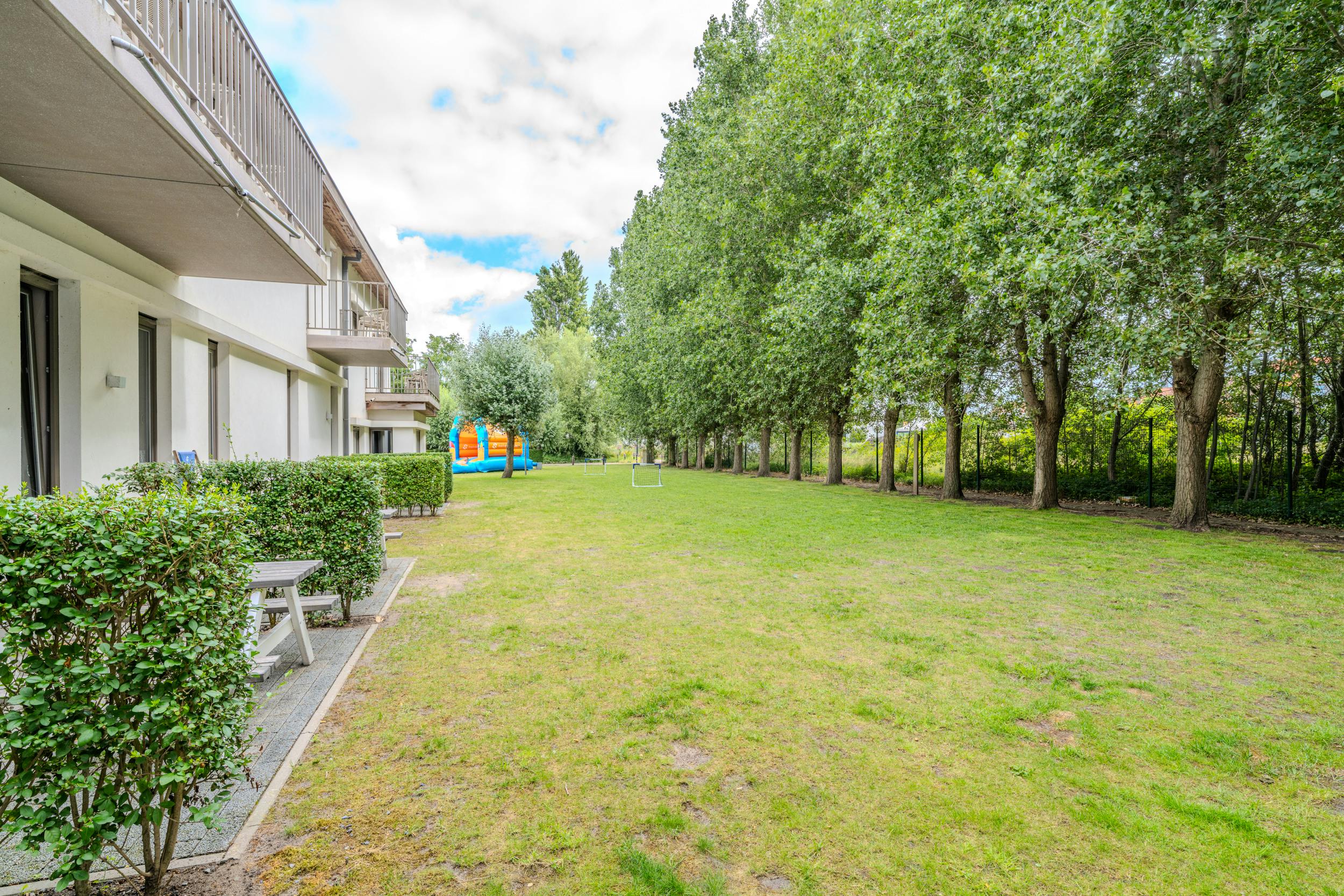 Instapklare studio te koop op een rustig domein te Westende! foto 36