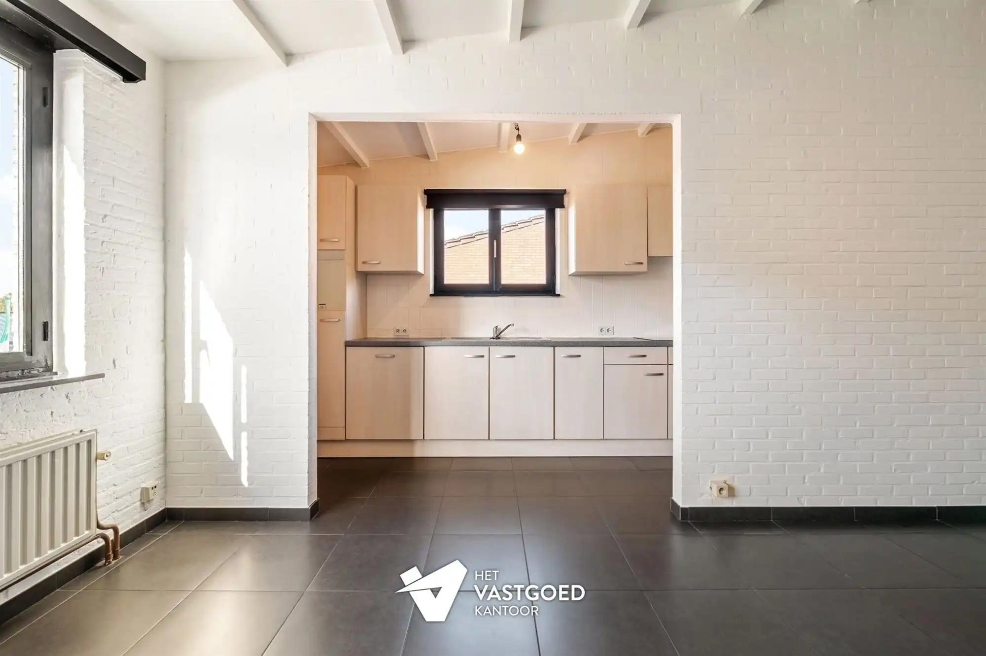 INSTAPKLAAR APPARTEMENT MET GARAGE (GEEN GEMEENSCHAPPELIJKE KOSTEN!) foto 6