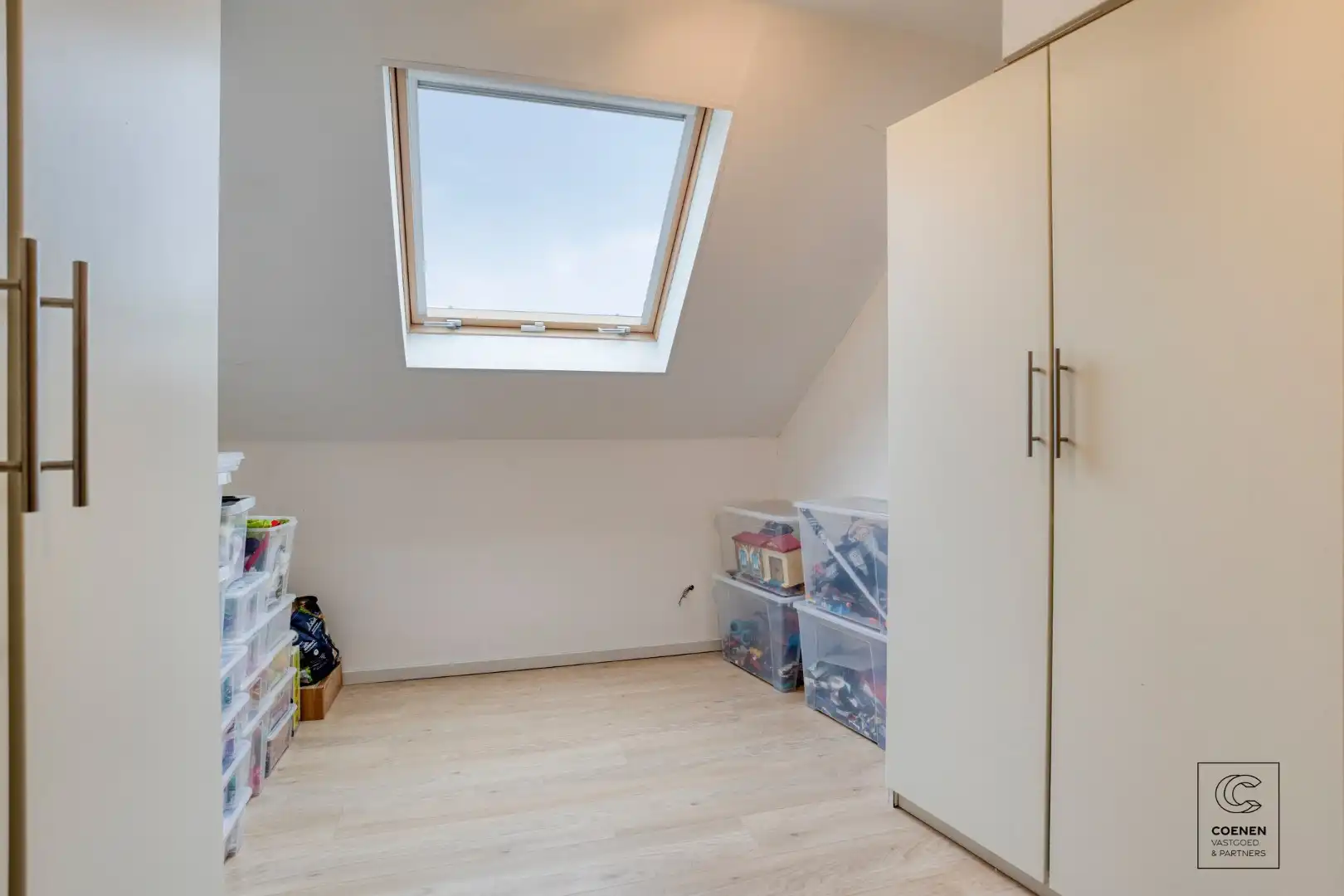 Prachtige woning (2013) van 256 m² met 4 slaapkamers in een doodlopende straat te Grobbendonk! foto 27
