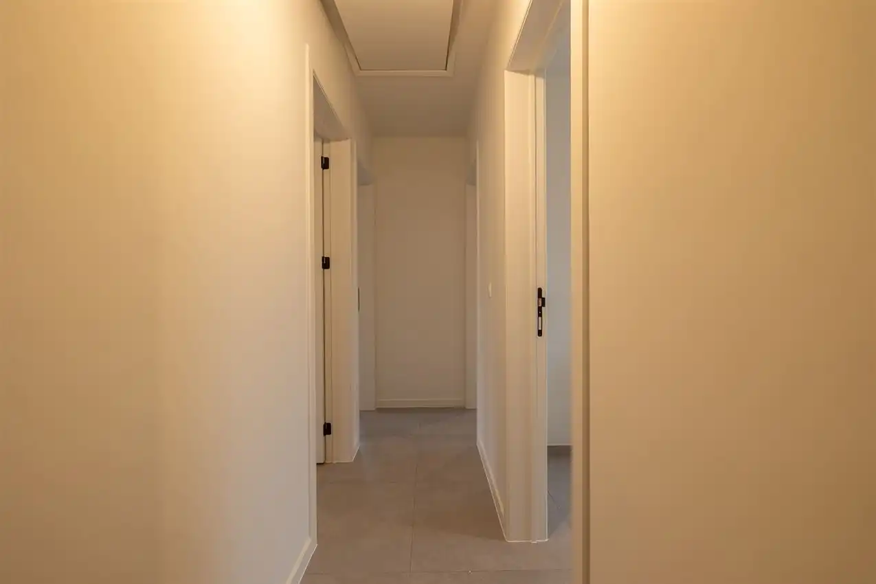 Instapklare nieuwbouwwoning op ruim perceel met 3 slk foto 30