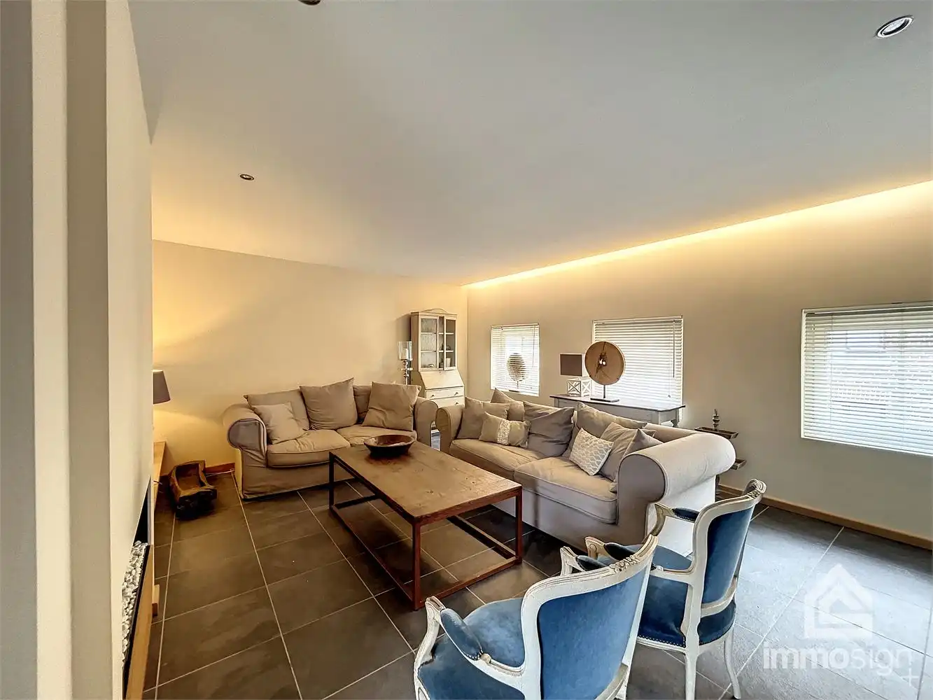 Prachtig handelspand met duplex midden in het centrum van Maaseik! foto 22