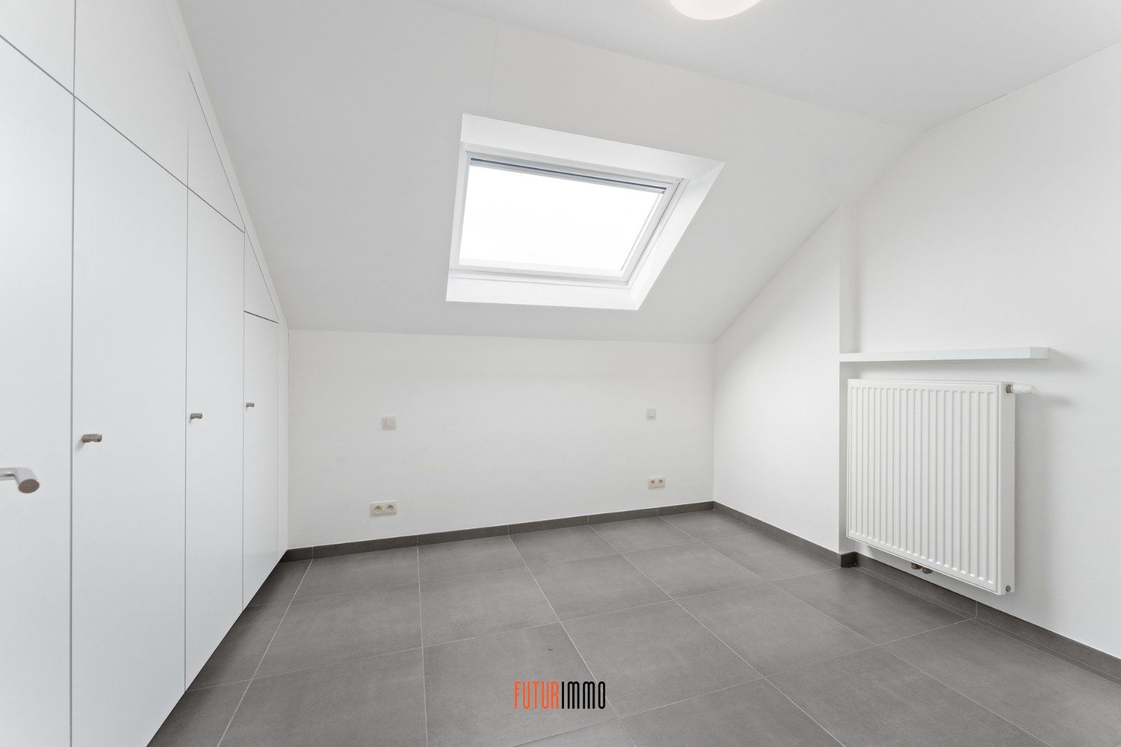 Opbrengsteigendom: duplexappartement + 12 garages foto 9