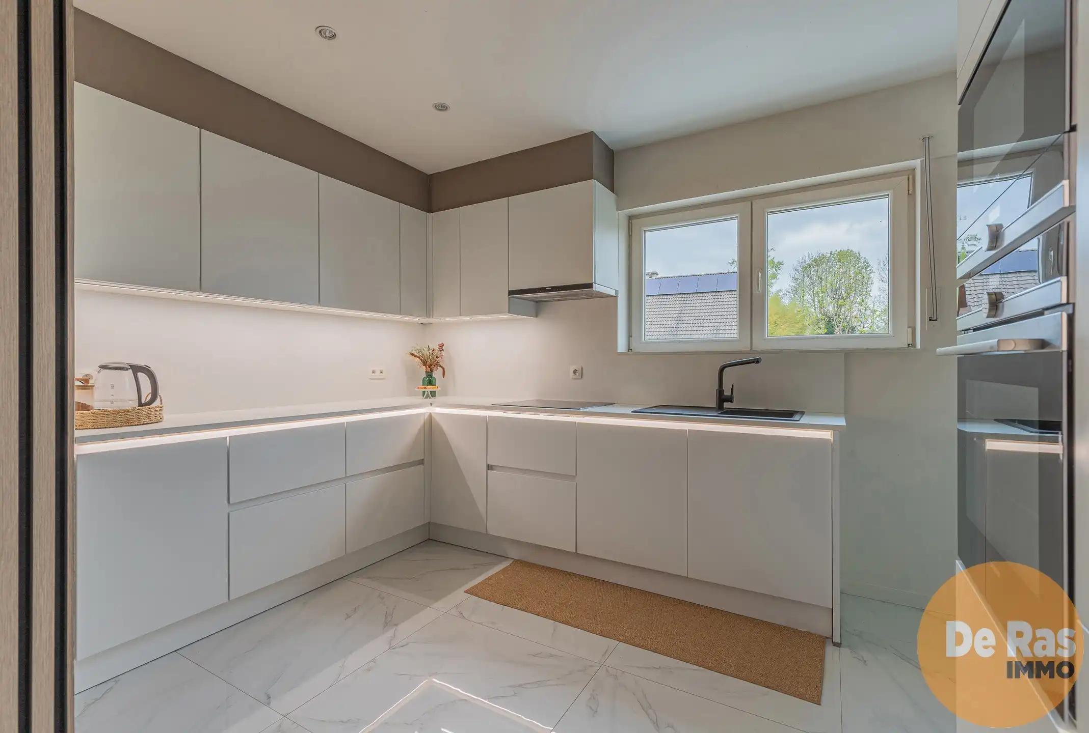 NINOVE-Volledig gerenoveerde HOB in doodlopende straat  foto 11