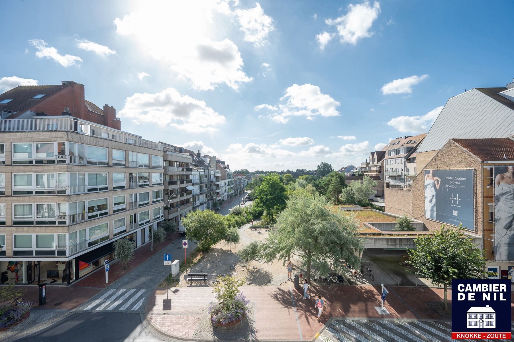 Indrukwekkend gerenoveerd hoek appartement met gevelbreedte van 11m en open zicht over het Yzerpark - 3 slaapkamers  foto 2