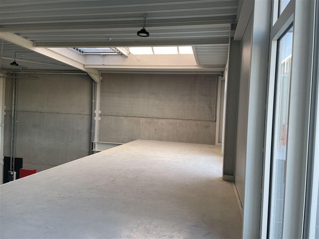 Zeer veelzijdige KMO-unit met goede zichtbaarheid foto 12