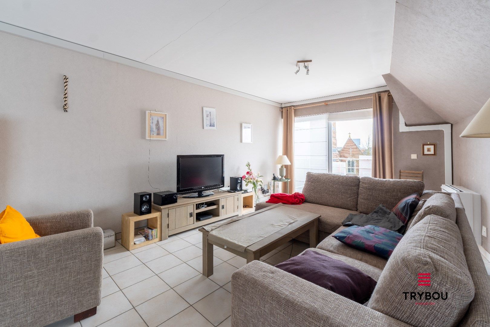 Appartement + garage op topligging nabij E403 en het nieuwe AZ-Delta ziekenhuis foto 4