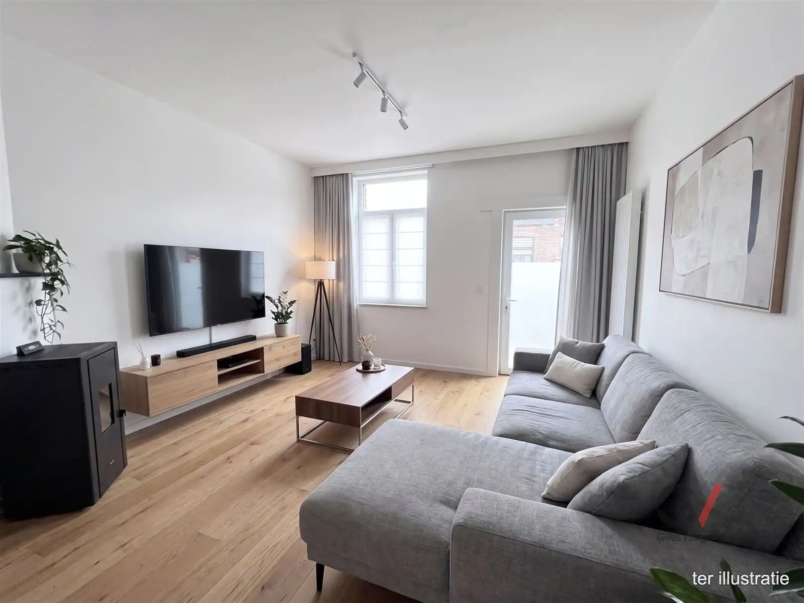 Te moderniseren woning in centrum Scherpenheuvel-Zichem foto 2