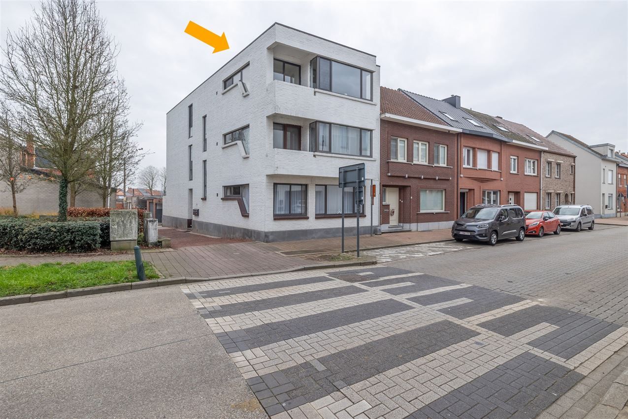 Gerenoveerd tweeslaapkamerappartement foto 2