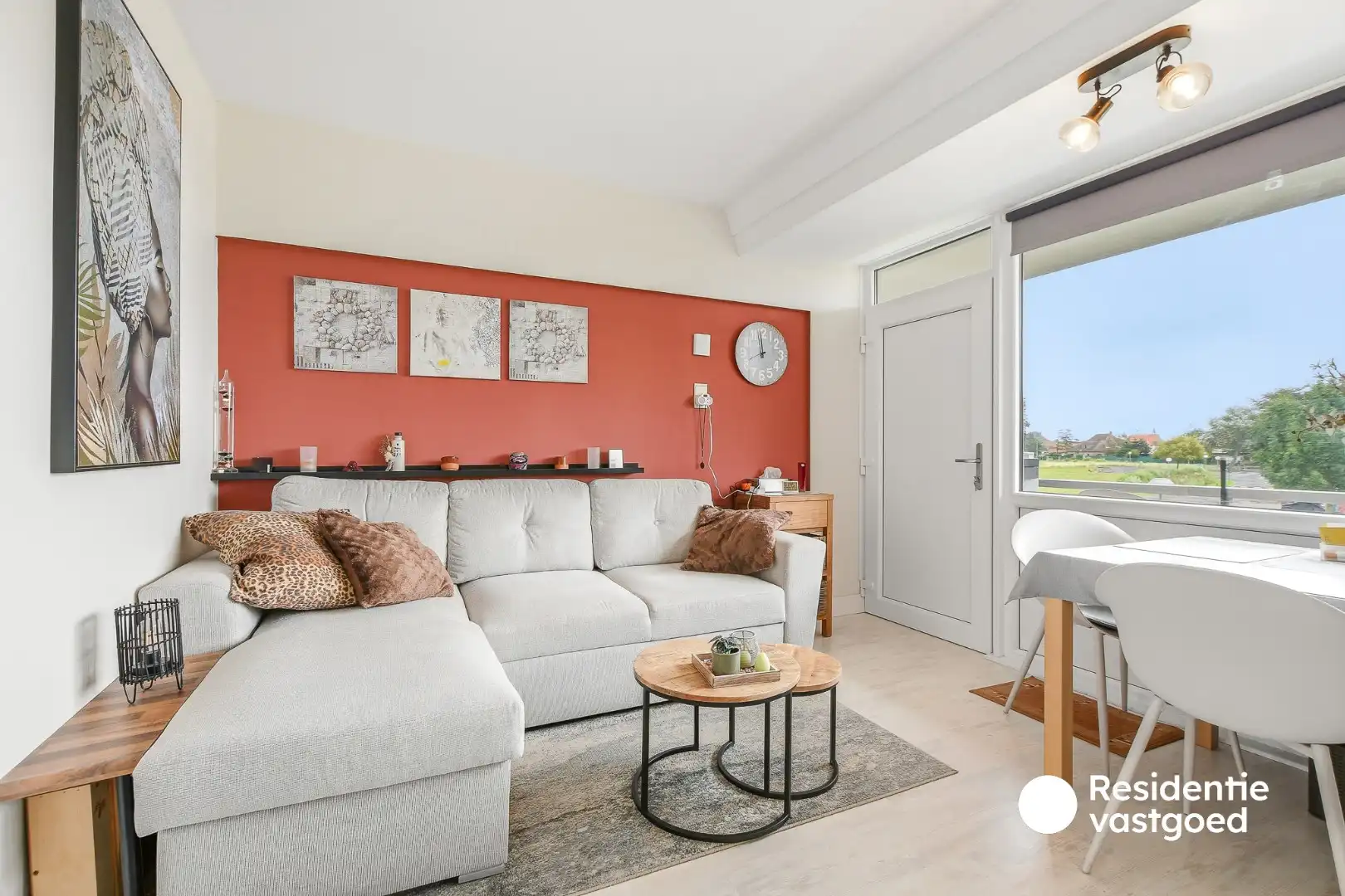 Instapklaar éénslaapkamer appartement met terras in Vosseslag - De Haan foto {{pictureIndex}}
