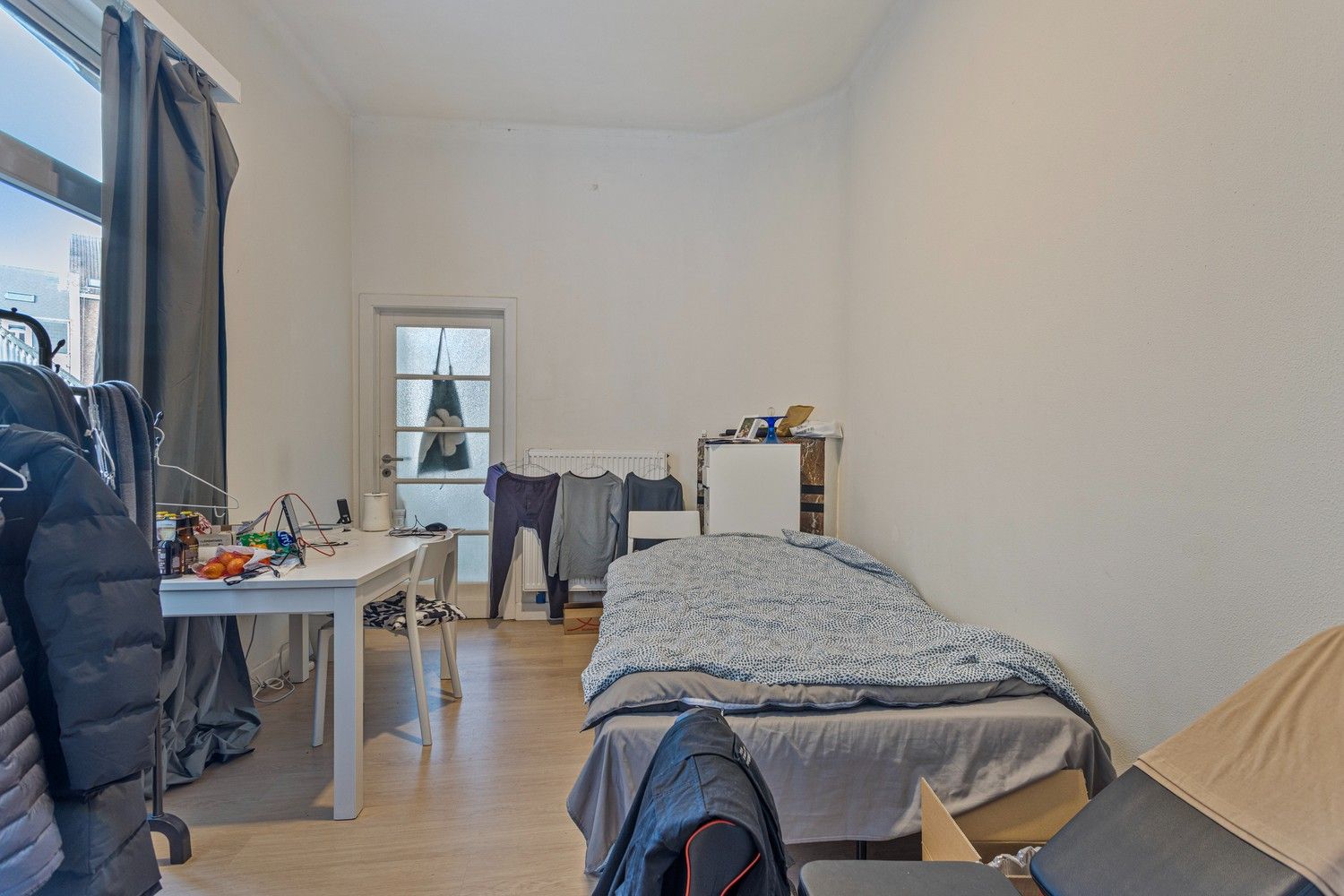Appartementsgebouw met 1 commerciële ruimte, 4 één slaapkamer appartementen en 3 studio's op wandelafstand van Sint-Pietersstation foto 16