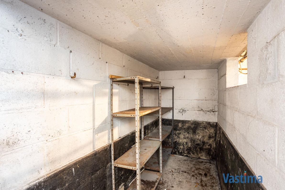 Te renoveren gezinswoning met potentieel op een gunstige locatie foto 22