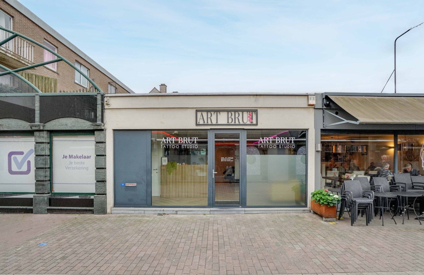 AFGEWERKT HANDELSPAND IN HET HARTJE VAN LANAKEN OP DE WINKELSTRAAT ! foto {{pictureIndex}}