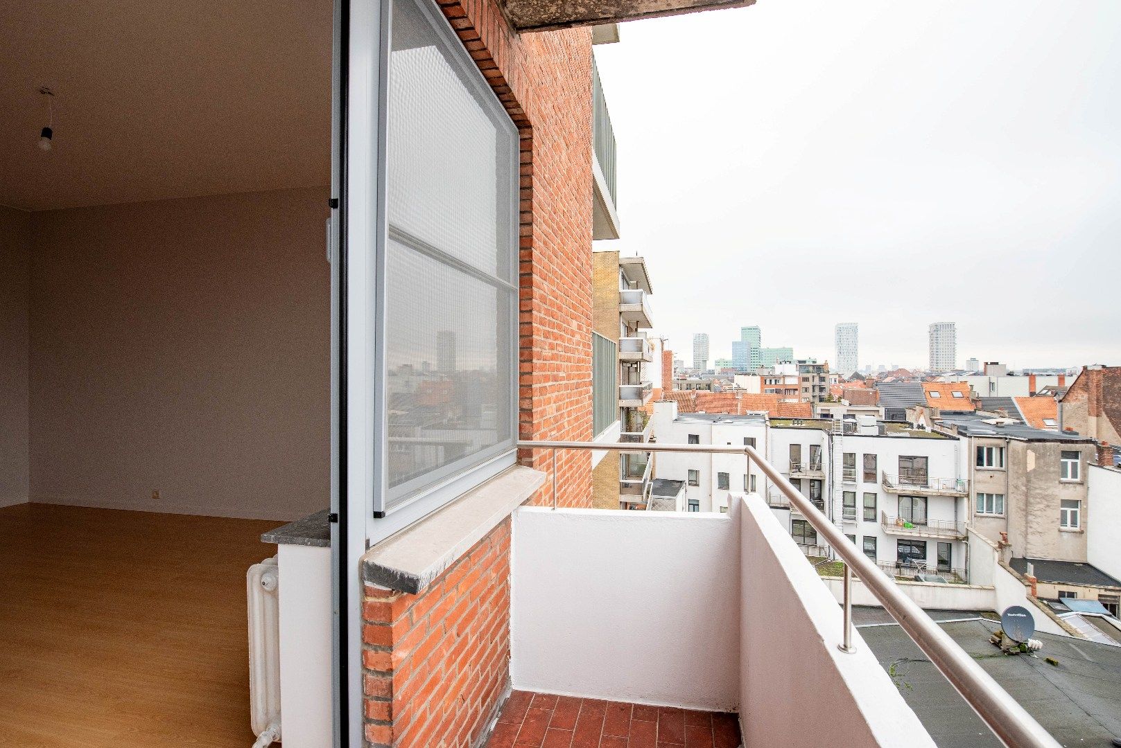Riant appartement met 2 ruime slaapkamers foto 12