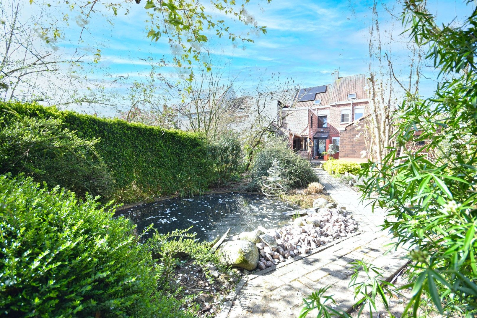 GEZELLIGE RIJWONING MET TUIN foto 17