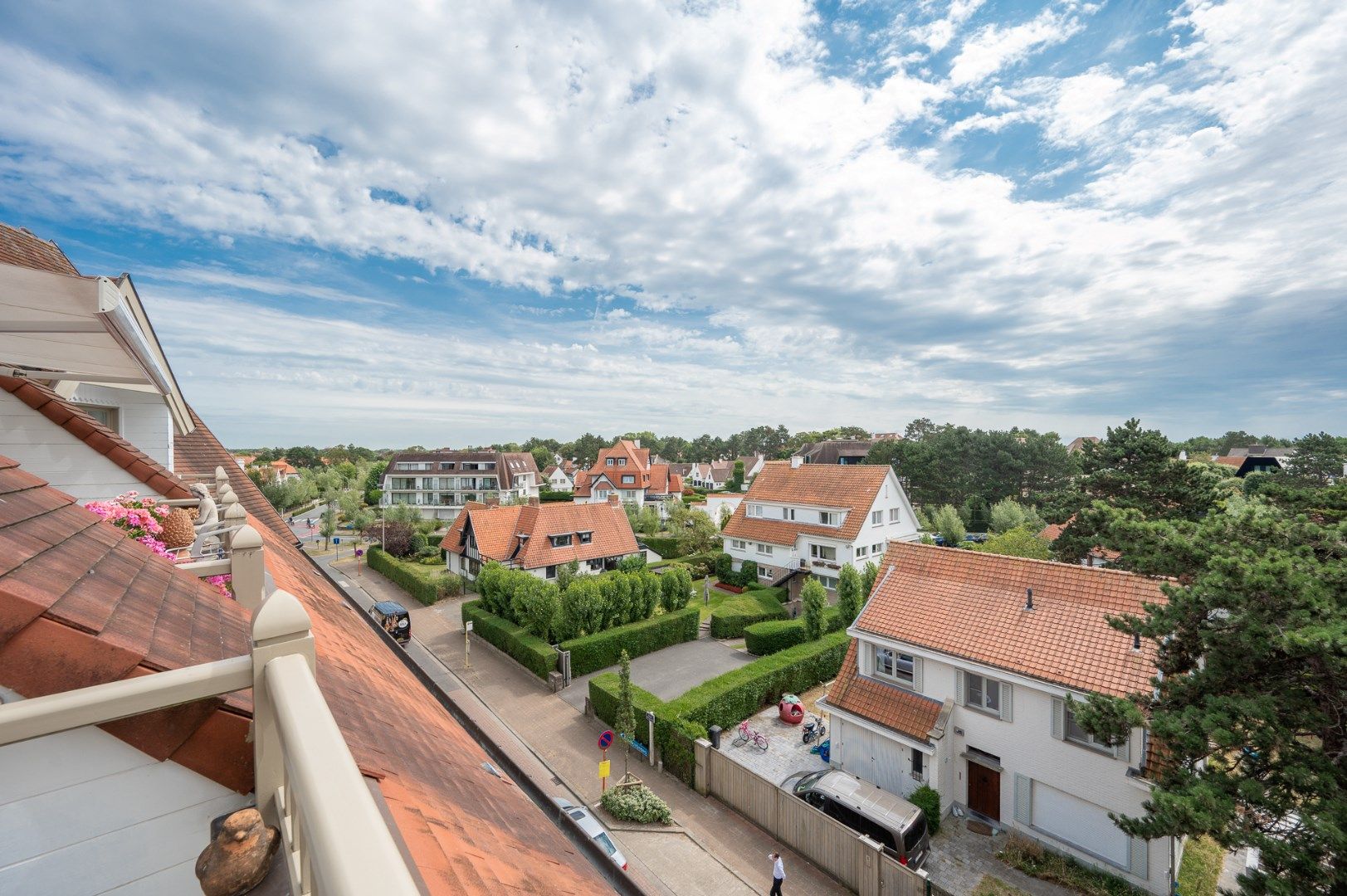 Uitzonderlijk dakappartement met prachtig zicht over het Zoute, gelegen vlakbij het Yzerpark. foto 22