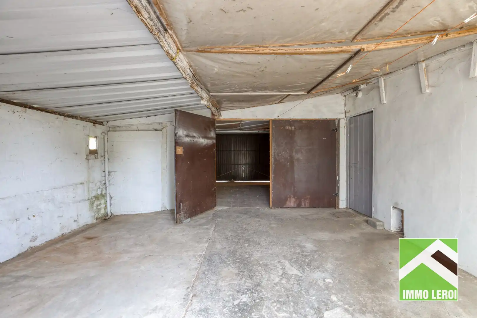 Landelijk gelegen woning met grote veranda en ruime tuin foto 25
