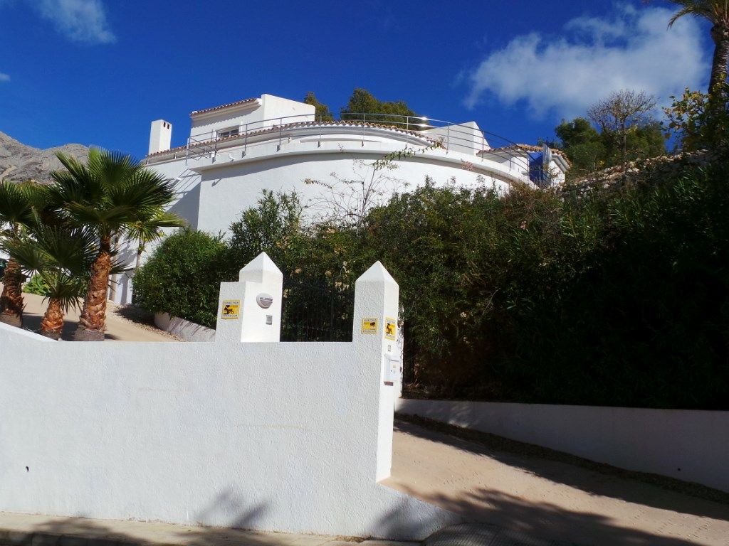 Een uitzonderlijke villa met prachtig panoramisch zicht! foto 2