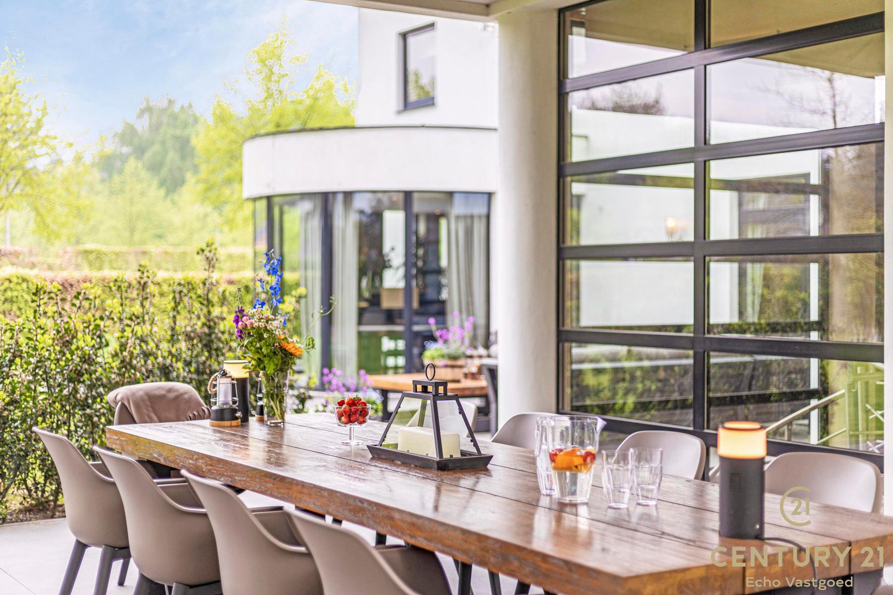 Villa met binnenzwembad en COMPLETE wellness op ca 2590m² foto 20