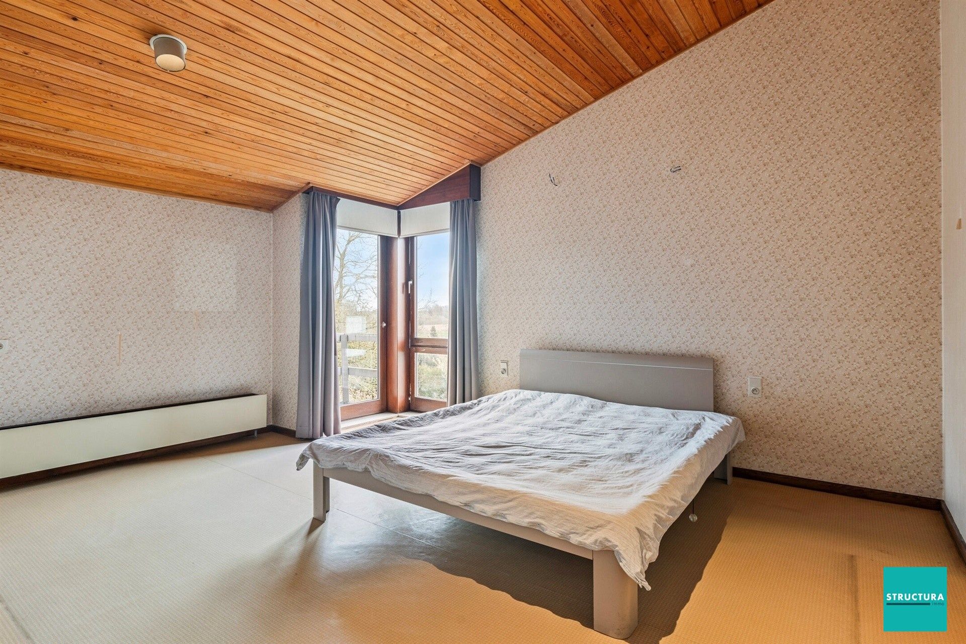 Woning op toplocatie met achterliggend groen foto 15