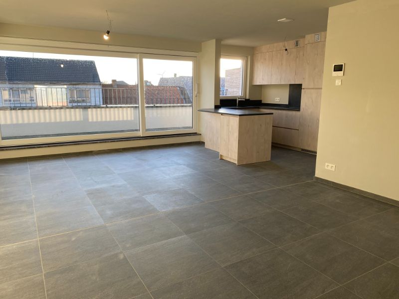 HEEL RECENT GEBOUW- APPARTEMENT TE HUUR IN HARTJE EEKLO foto 6