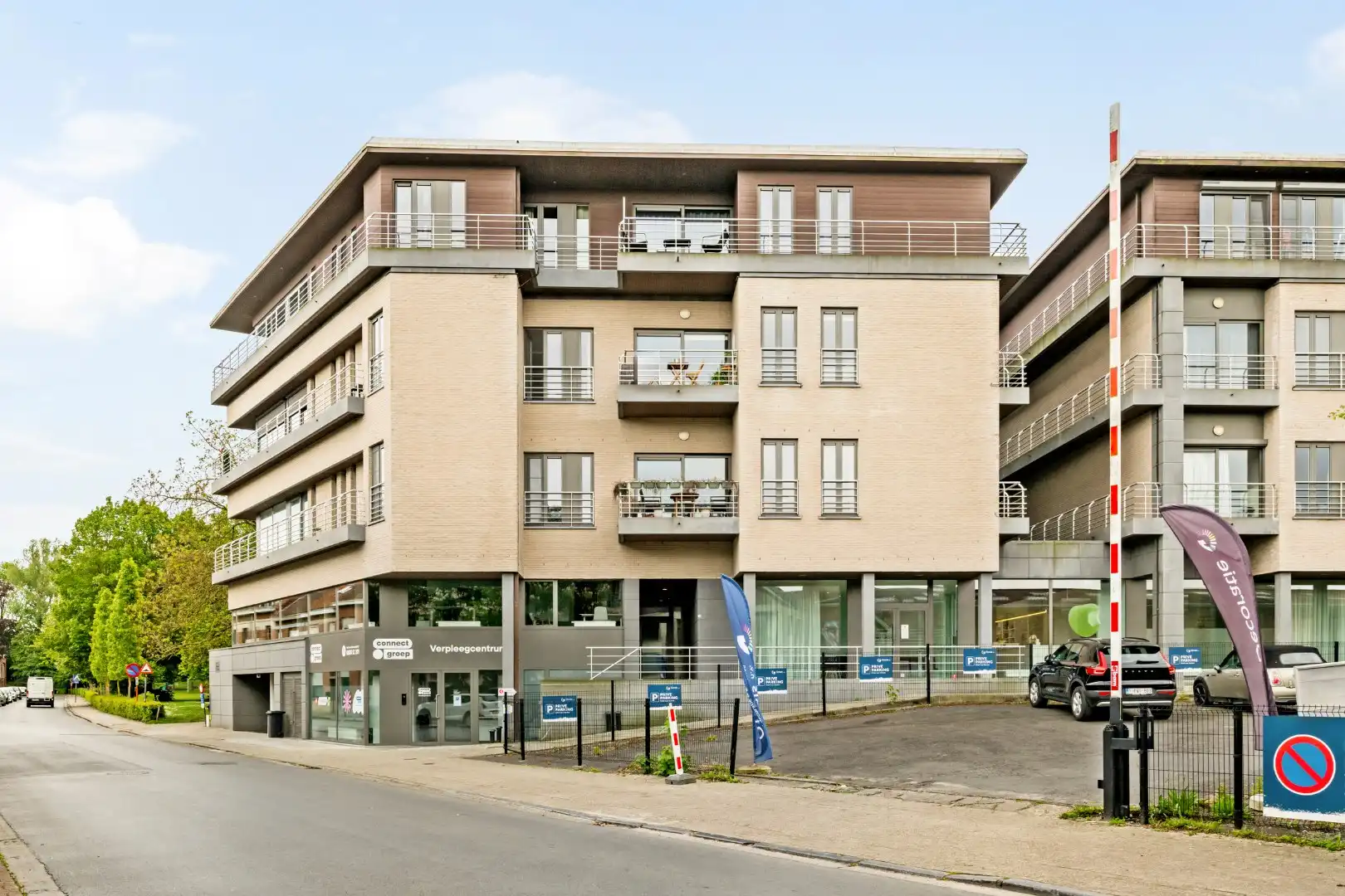 Appartement met berging, terras met prachtig uitzicht in Ieper foto 14