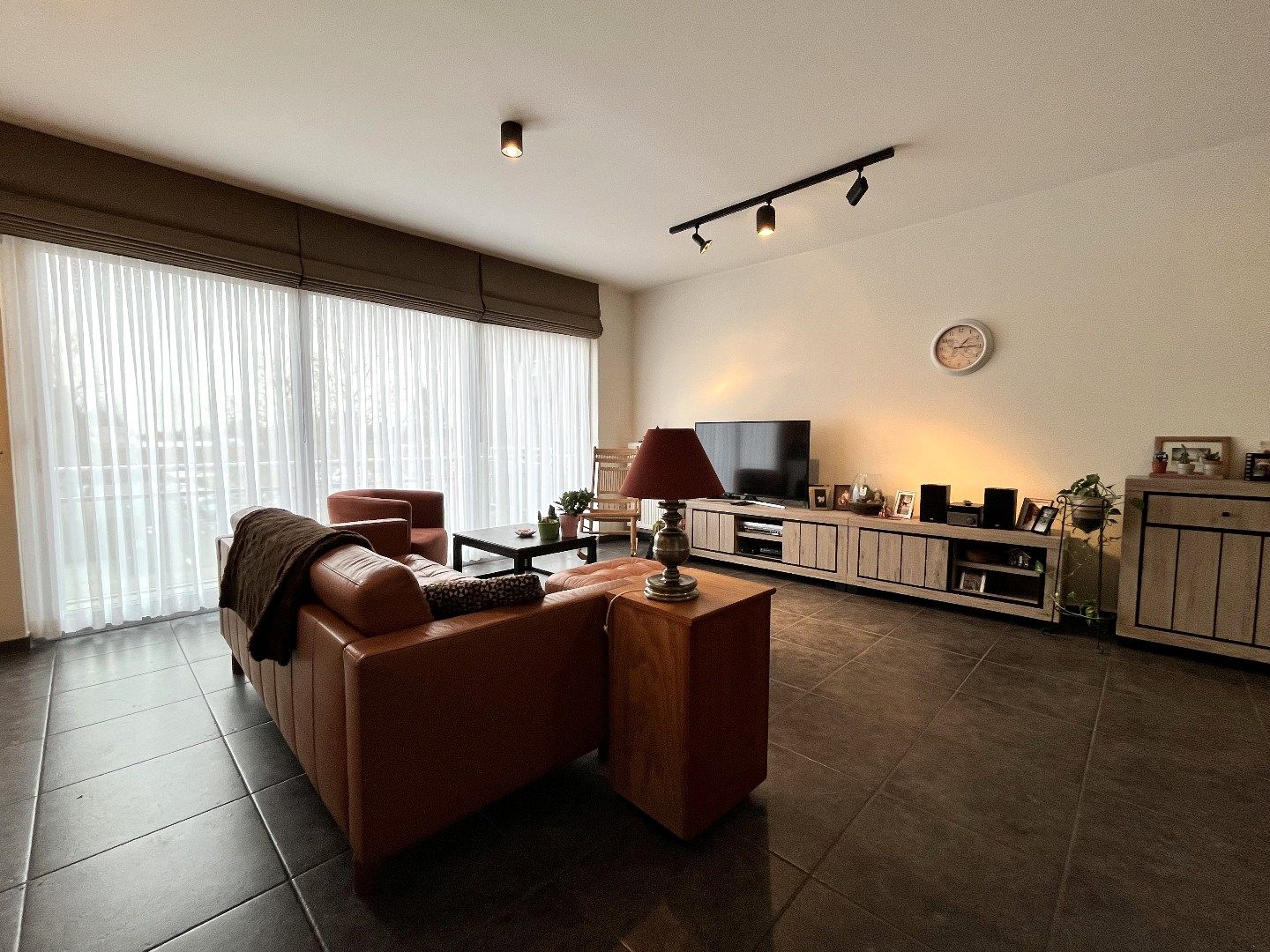 Comfortabel 2 slpk-appartement met terras en garage foto 3