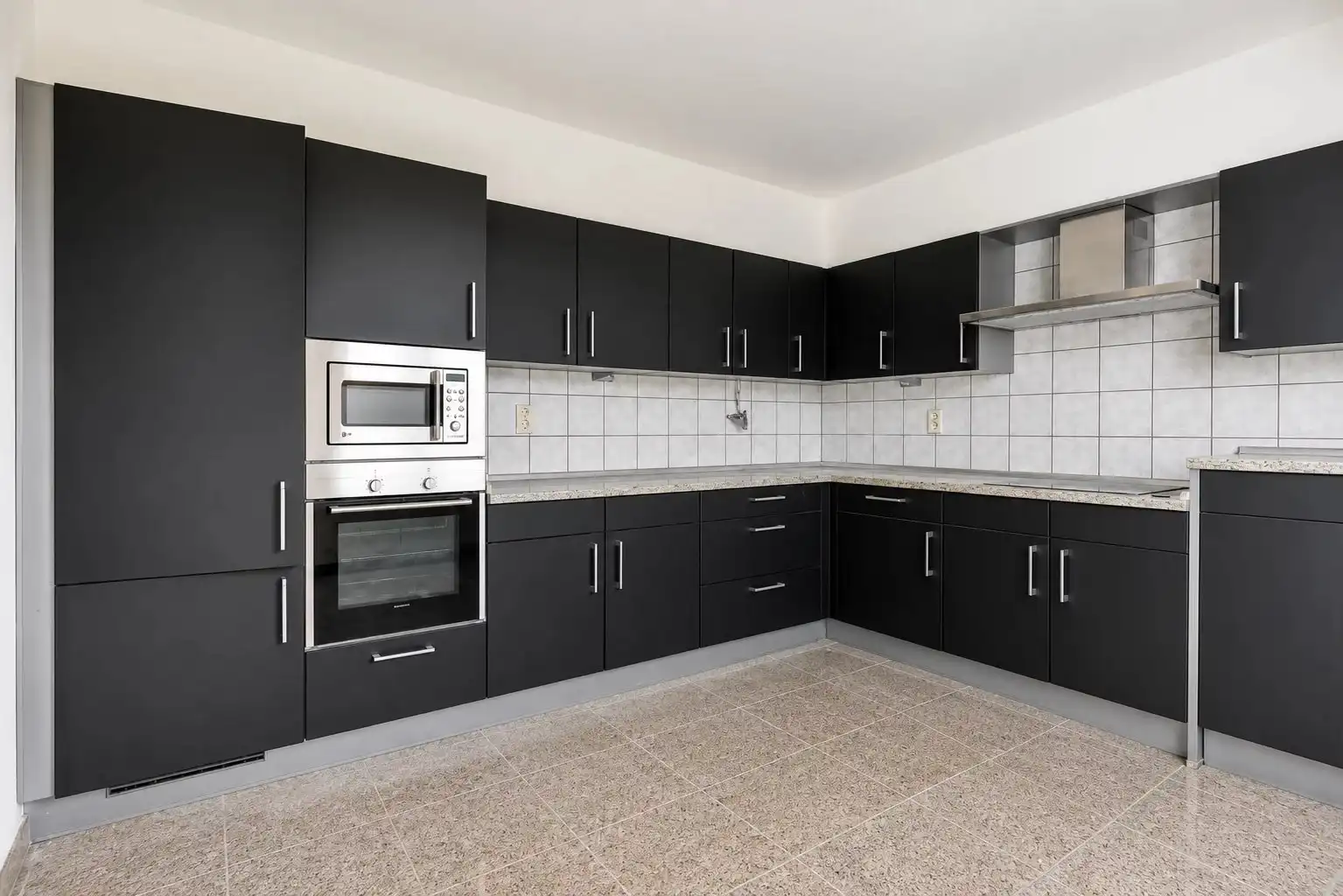 EXCLUSIEF APPARTEMENT VAN 154 M² MET 3 SLPK'S EN 2 BADK'S IN KERMT foto 16